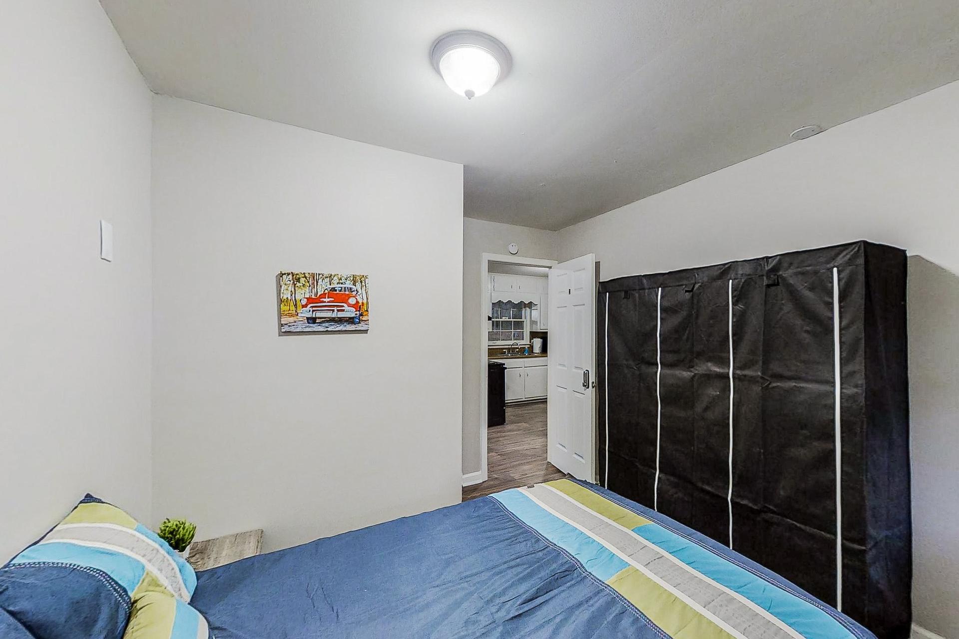 bedroom, detected: bed
