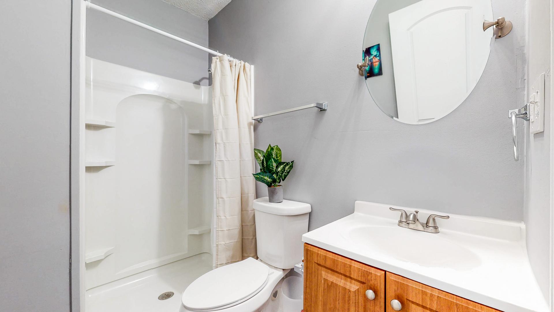 Bathroom(s)
