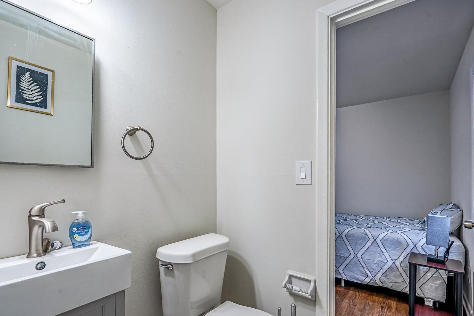bathroom, detected: