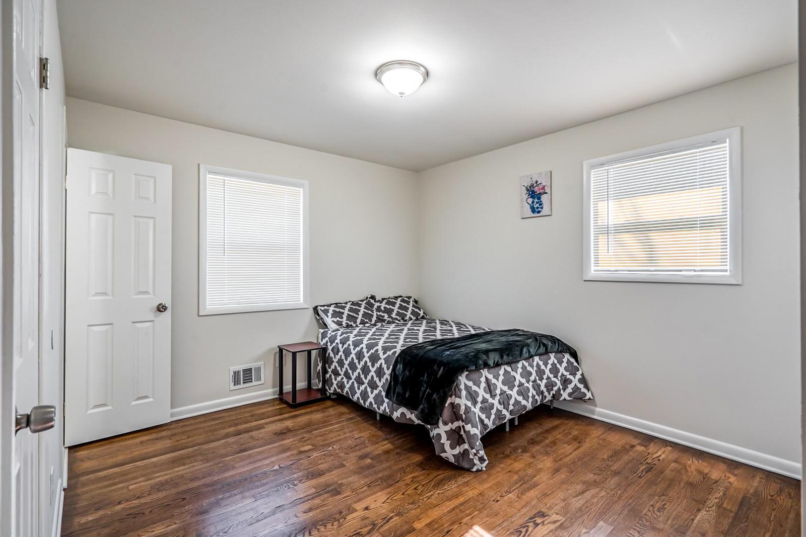 bedroom, detected: window blind