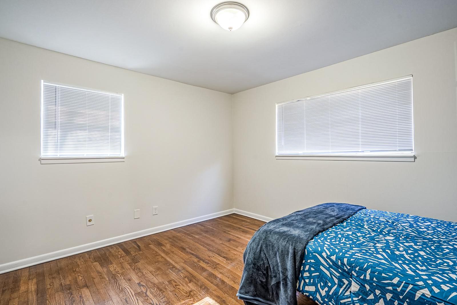 bedroom, detected: window blind