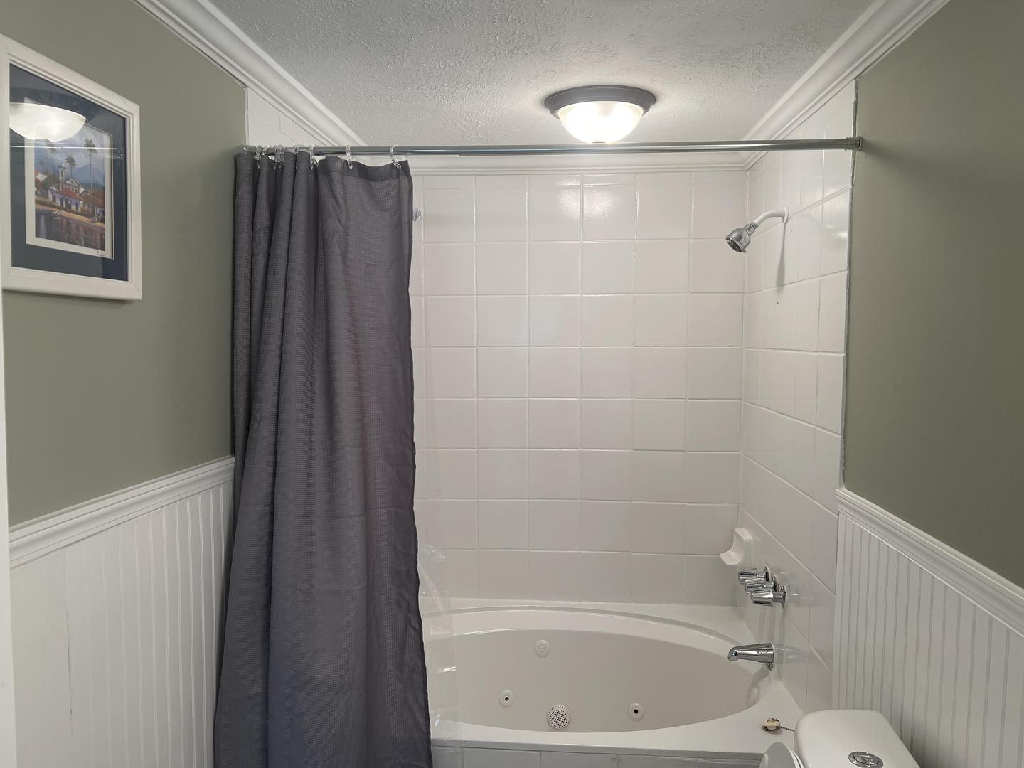 Bathroom(s)