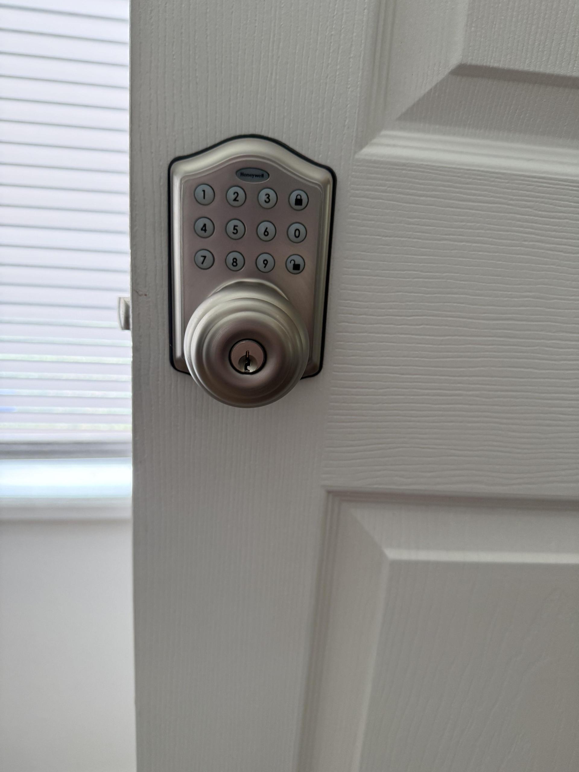 Electronic keypad entry