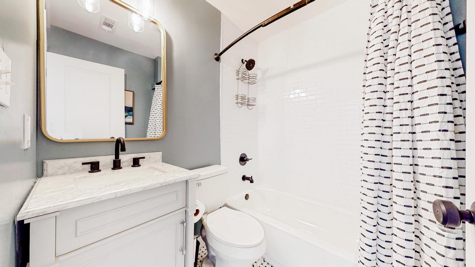 Bathroom(s)