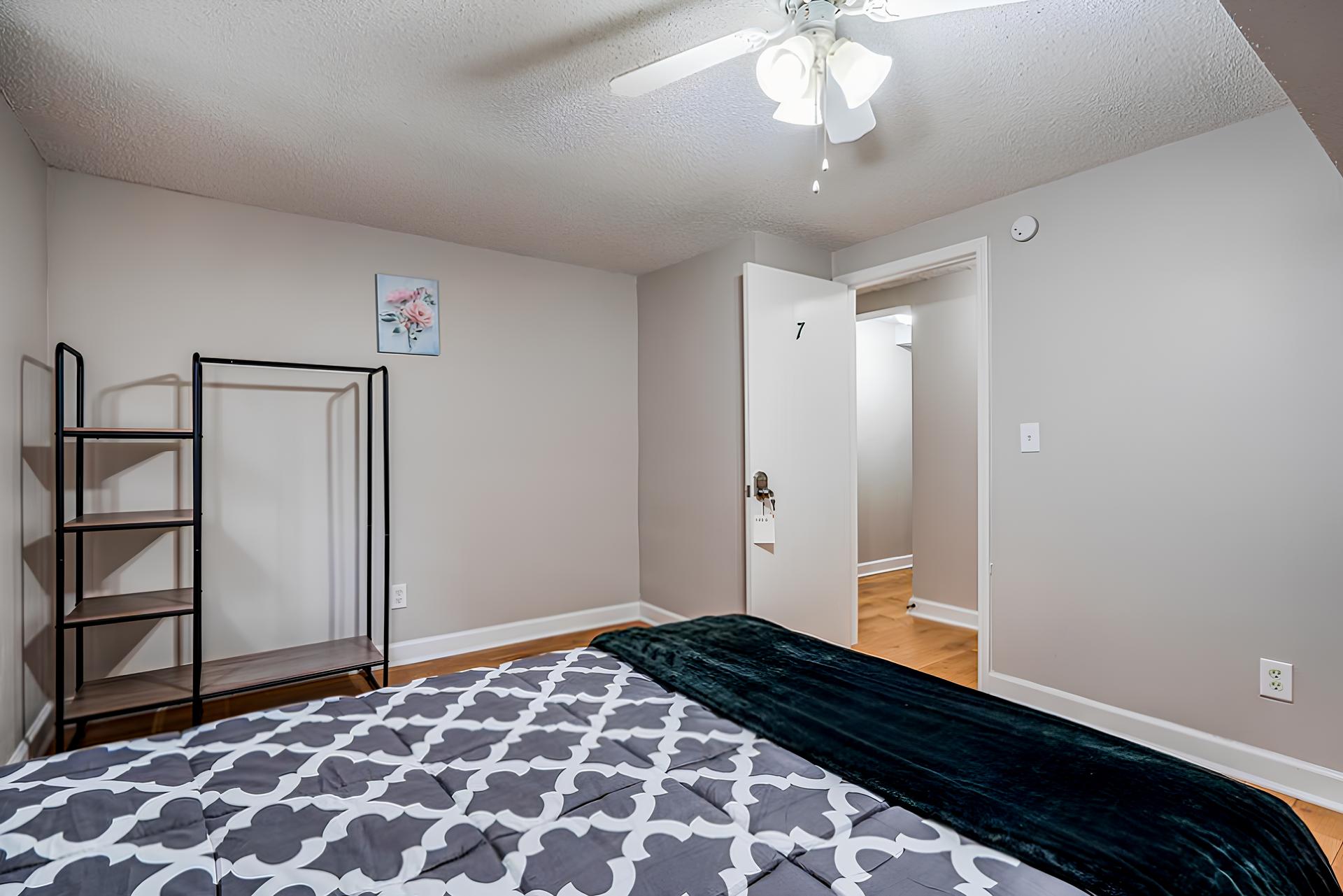 bedroom, detected: ceiling fan, bed