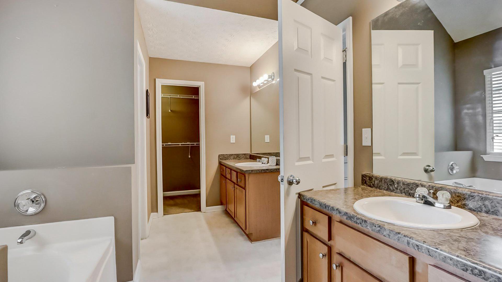 Bathroom(s)