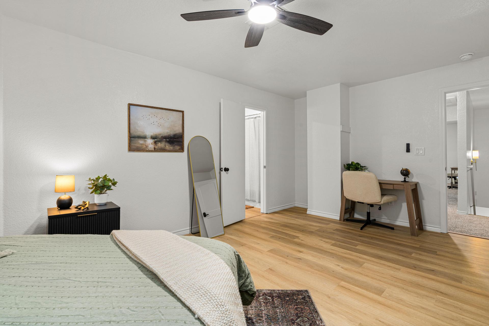 Bedroom 7
Private Bathroom
Queen Bed
Spacious Room
Workspace
Full Length Mirror 
2 Drawer Nightstand
Wardrobe