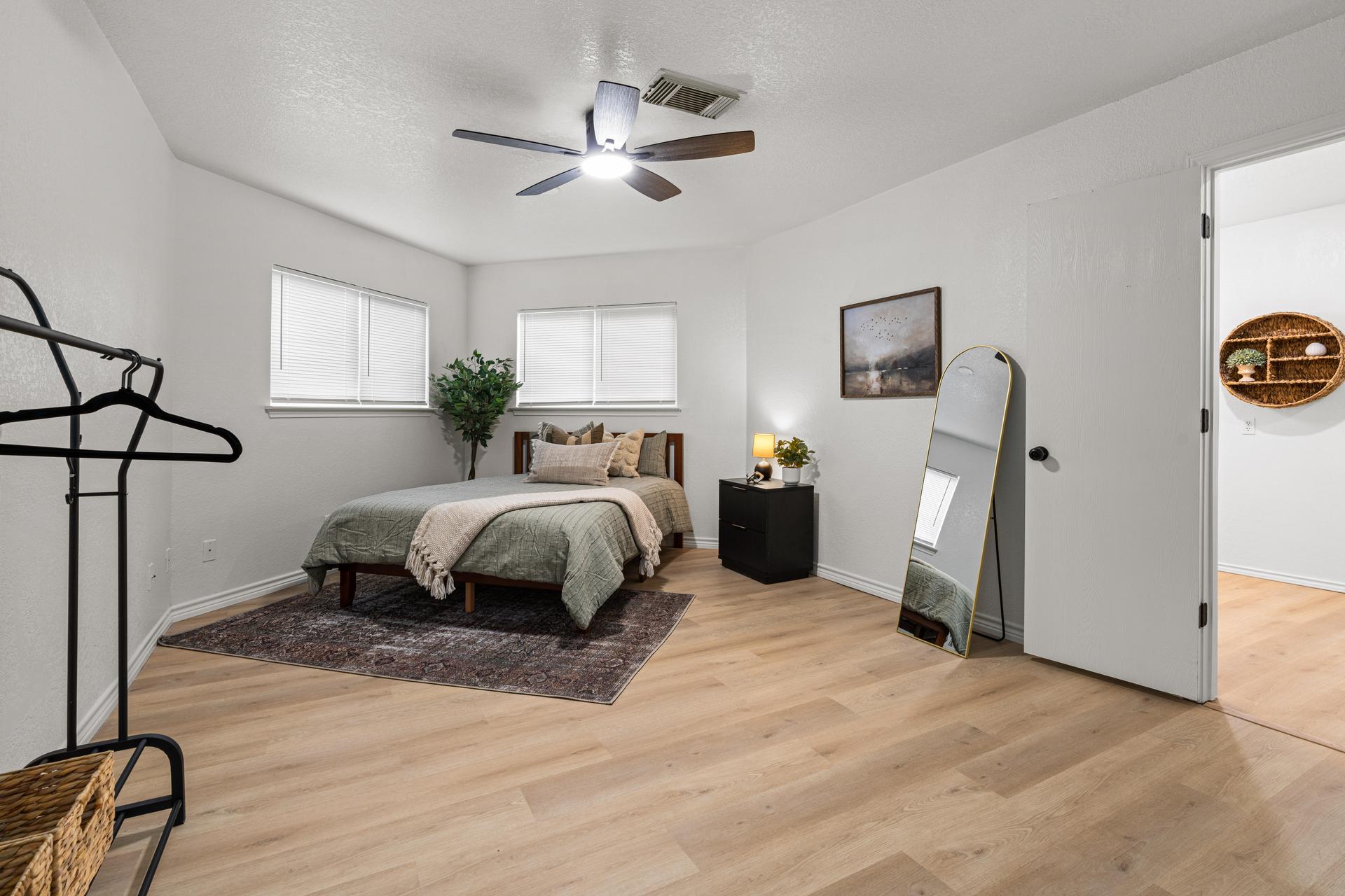 Bedroom 7
Private Bathroom
Queen Bed
Spacious Room
Workspace
Full Length Mirror 
2 Drawer Nightstand
Wardrobe