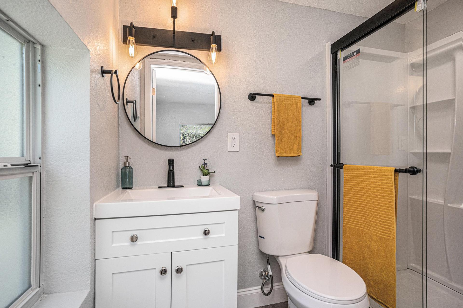 Private Bathroom for Room 4
