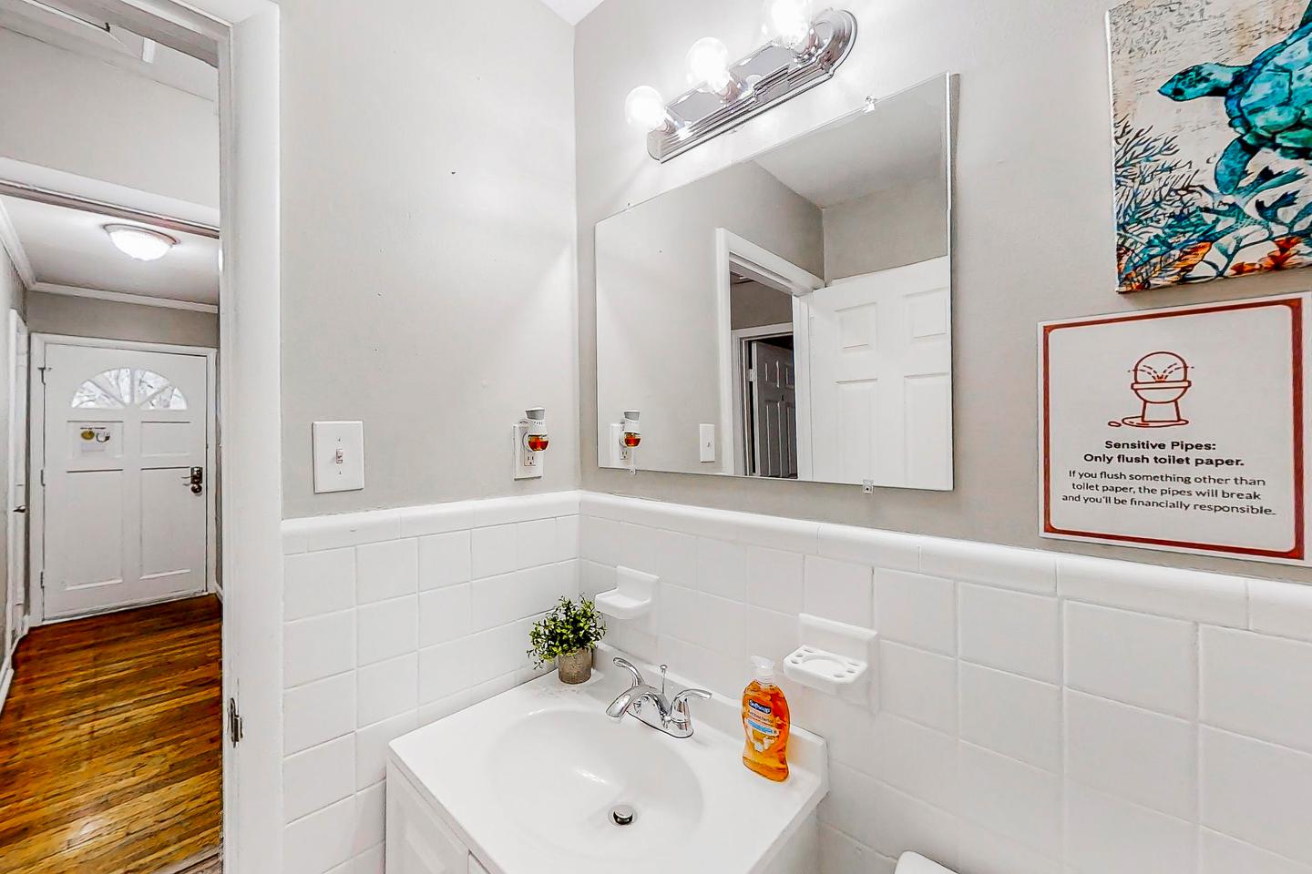Bathroom(s)