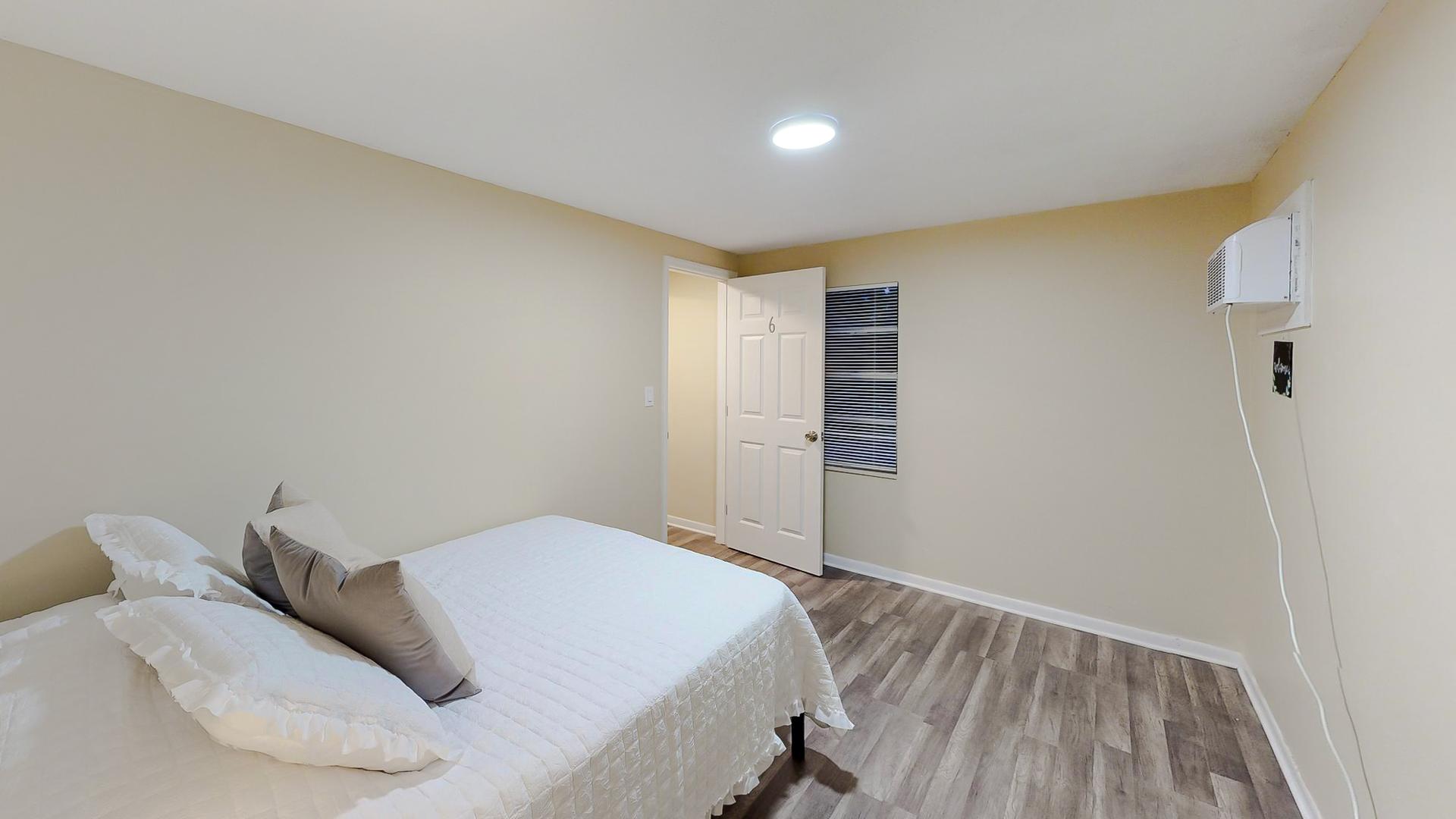 bedroom, detected: bed