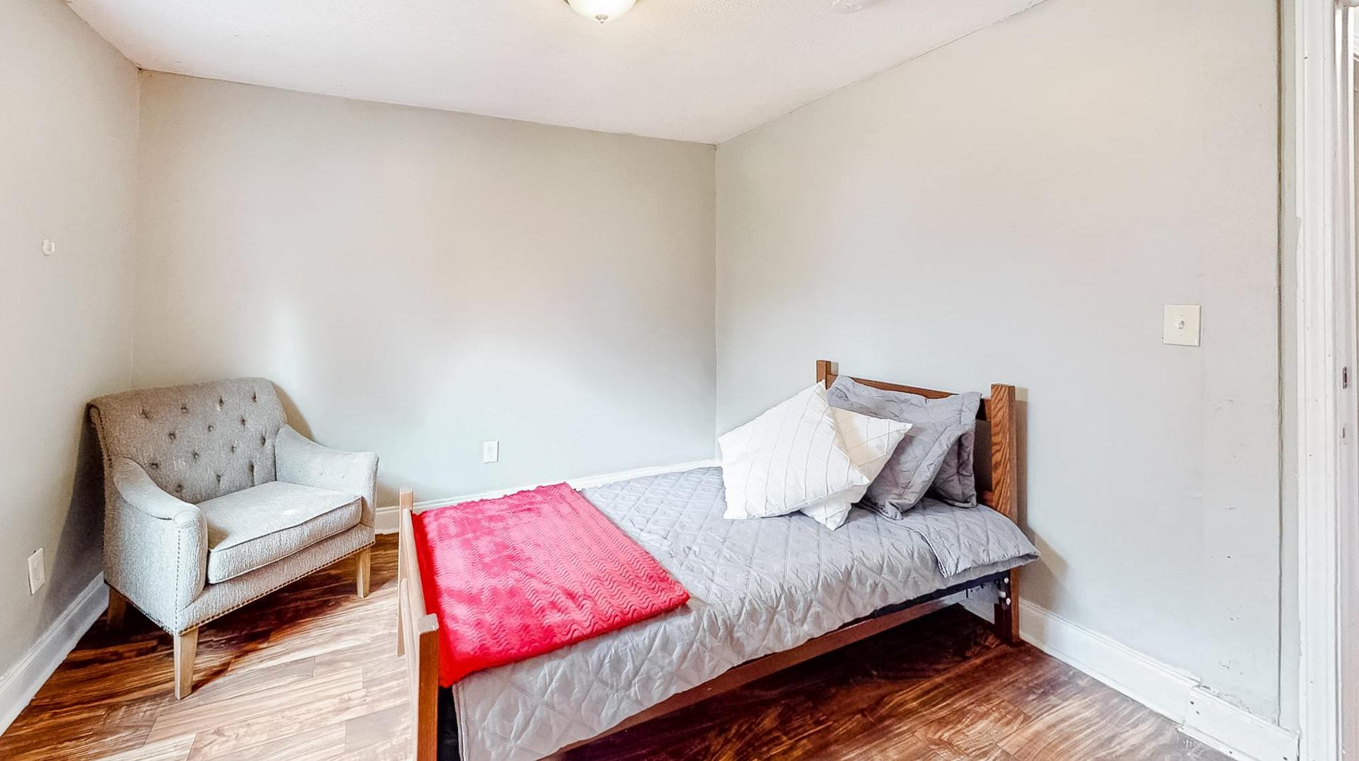 bedroom, detected: bed