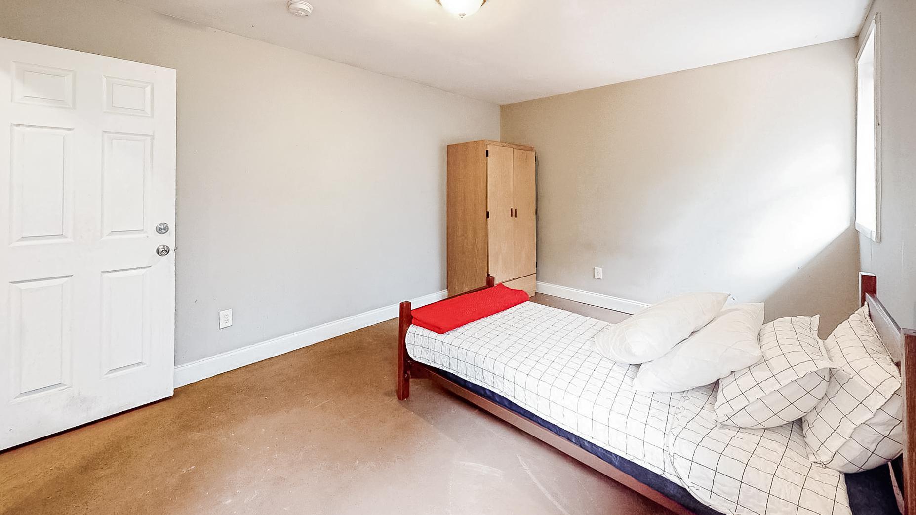 bedroom, detected: bed
