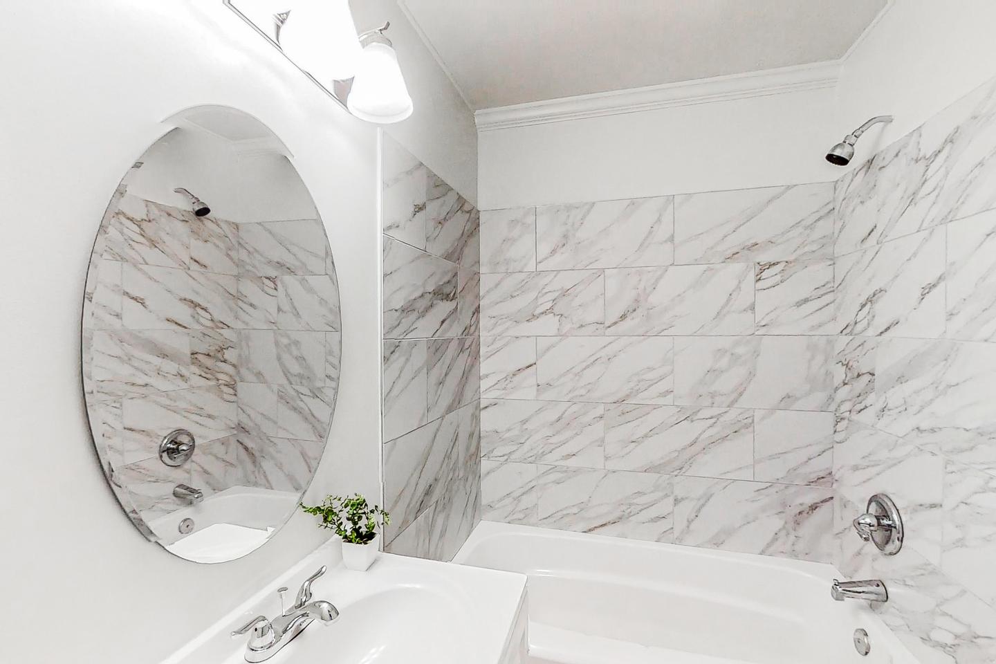 Bathroom(s)