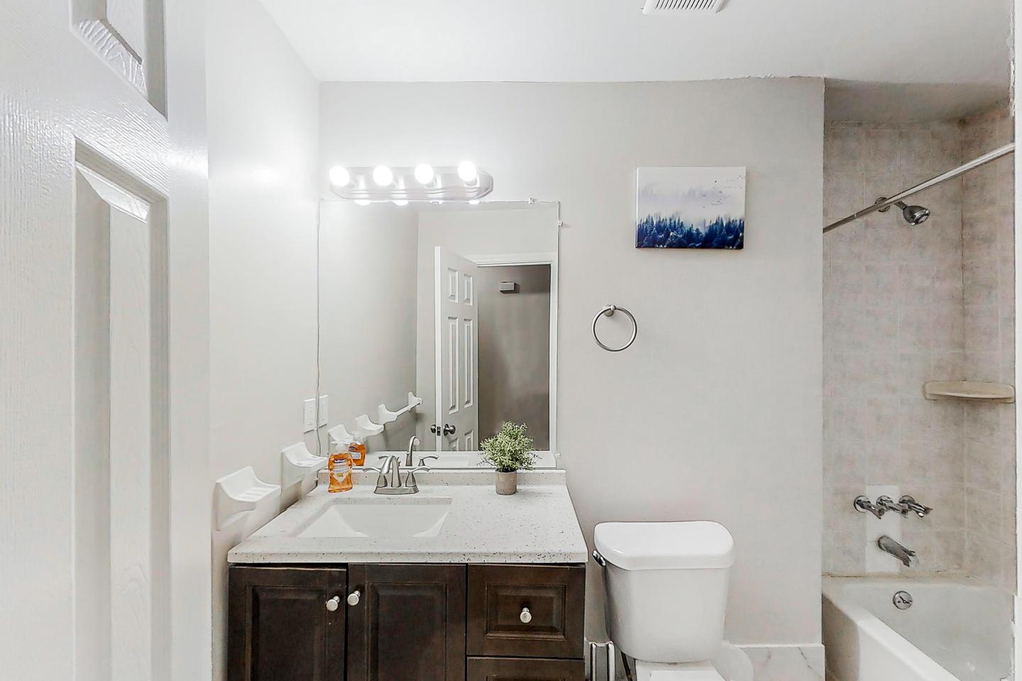 Bathroom(s)