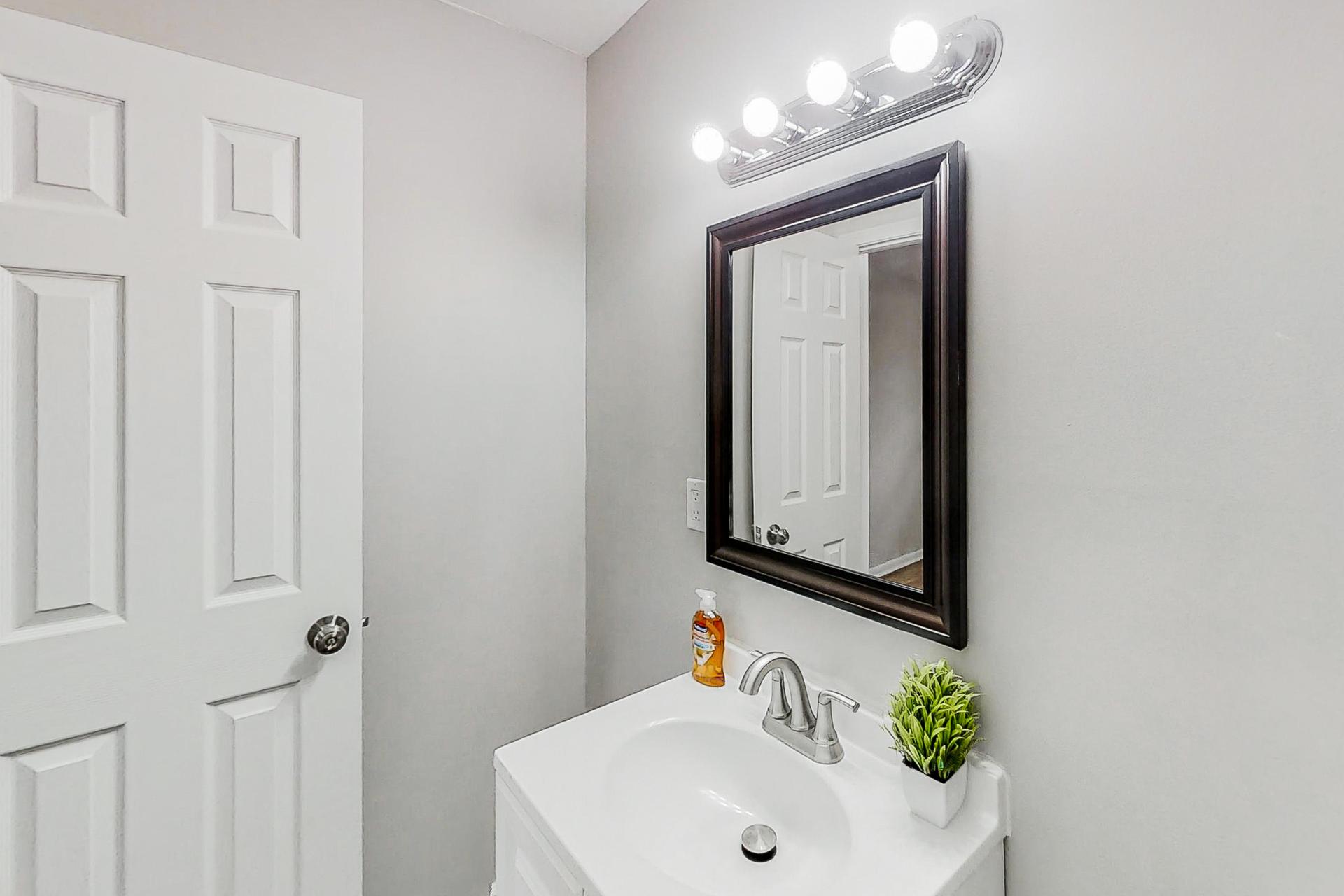 bathroom, detected:
