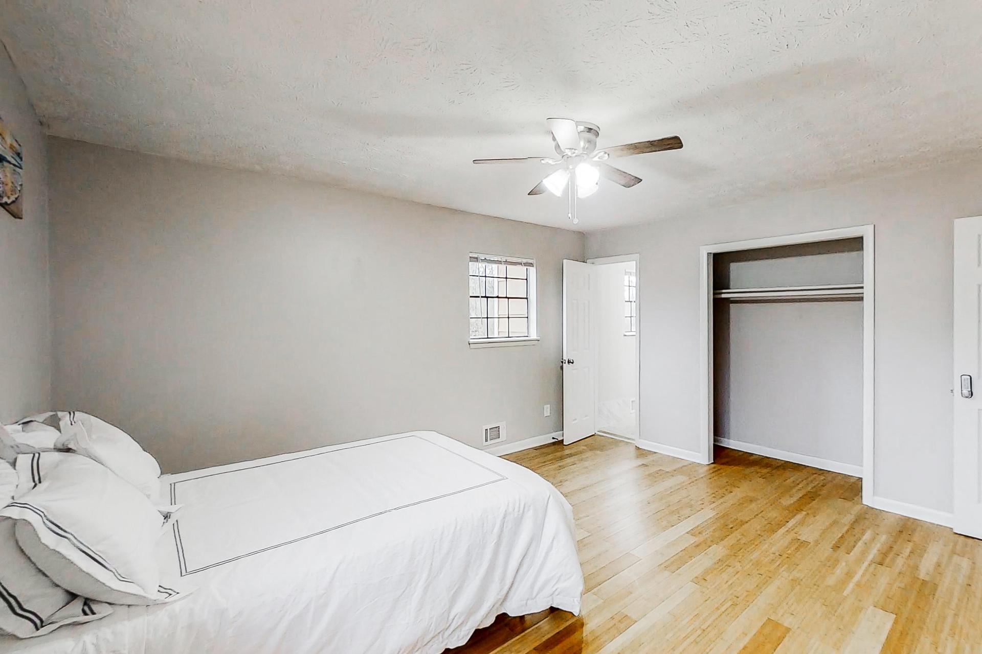 bedroom, detected: ceiling fan, bed, window blind