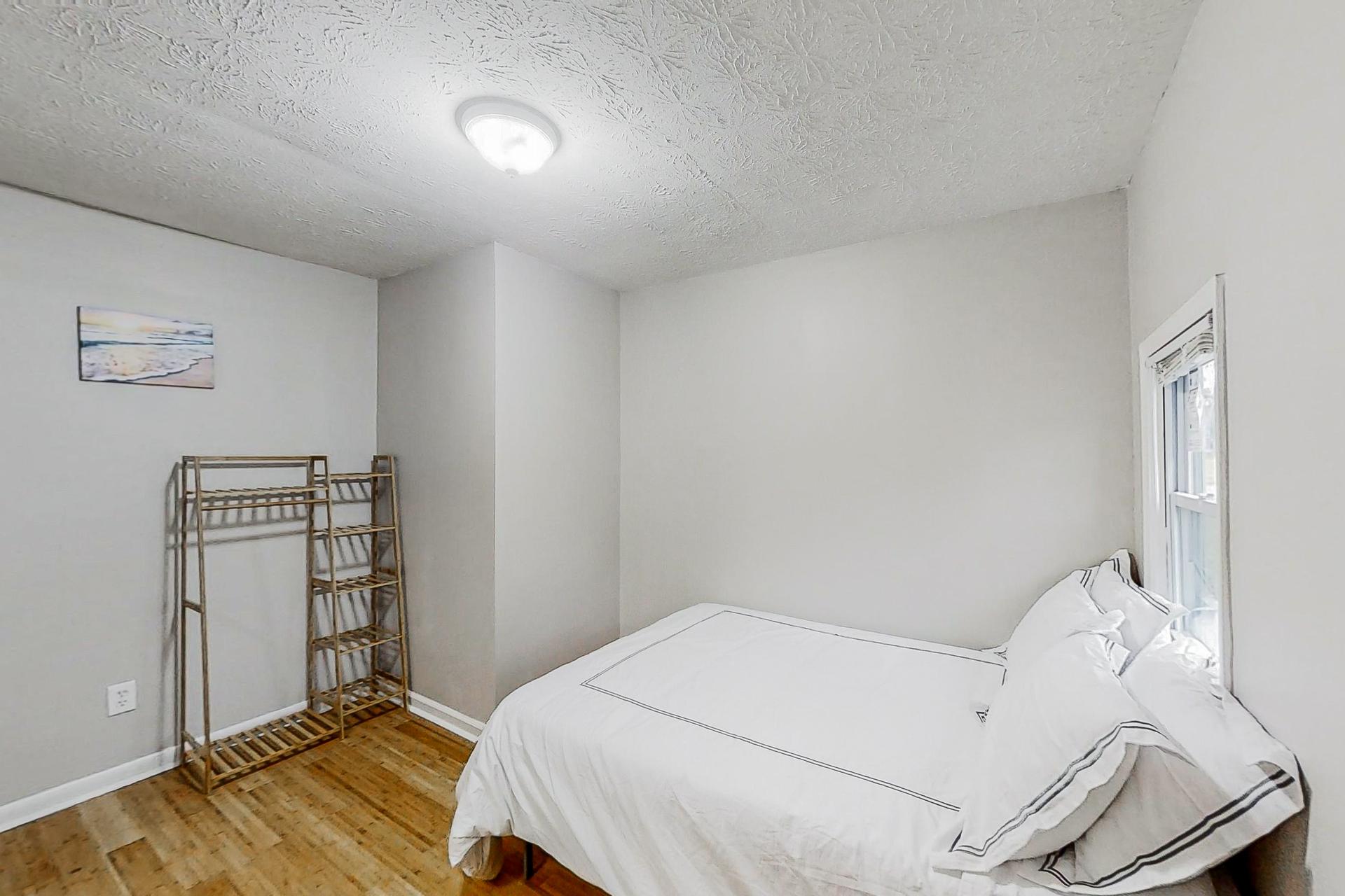 bedroom, detected: bed