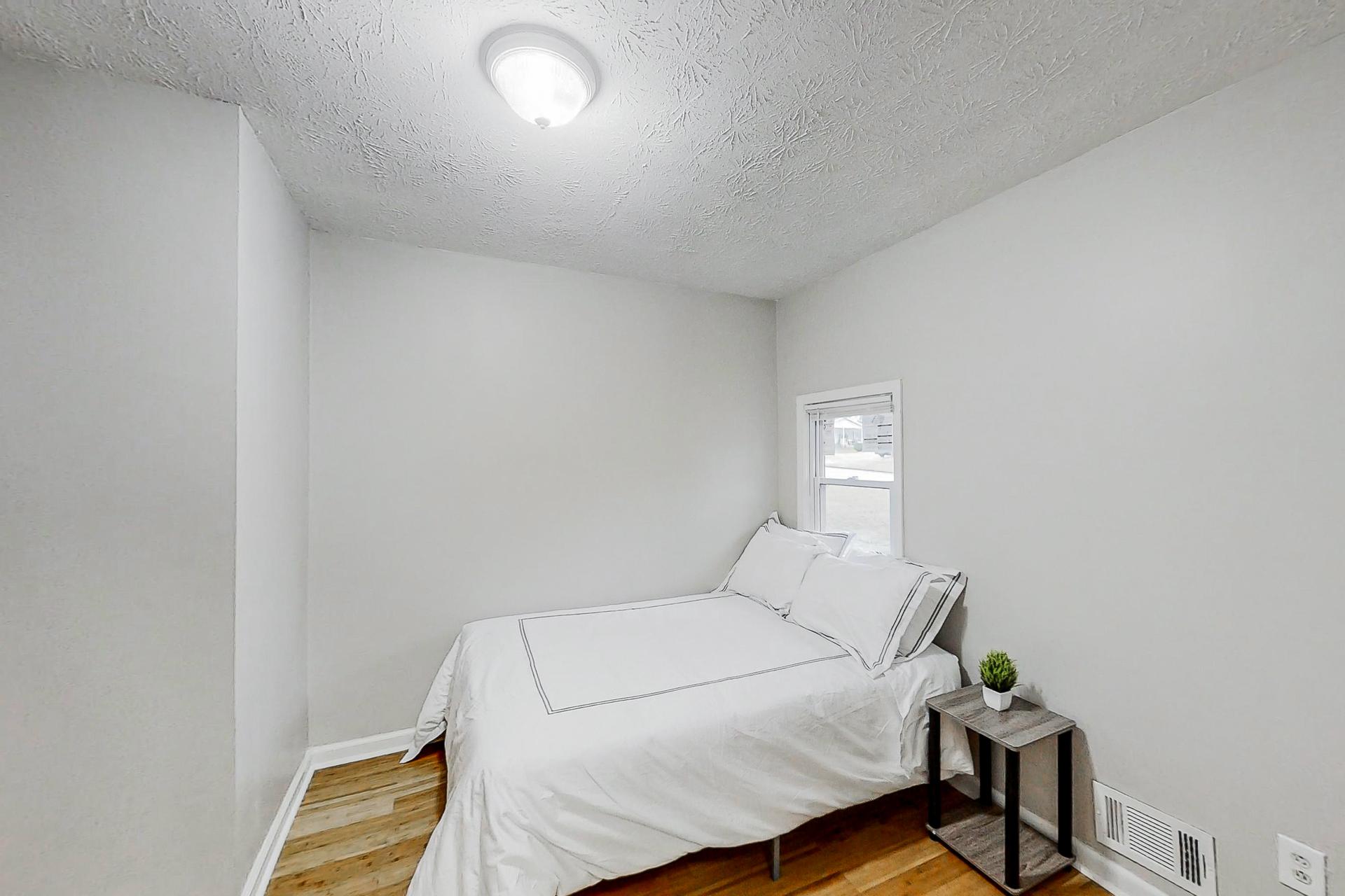 bedroom, detected: bed