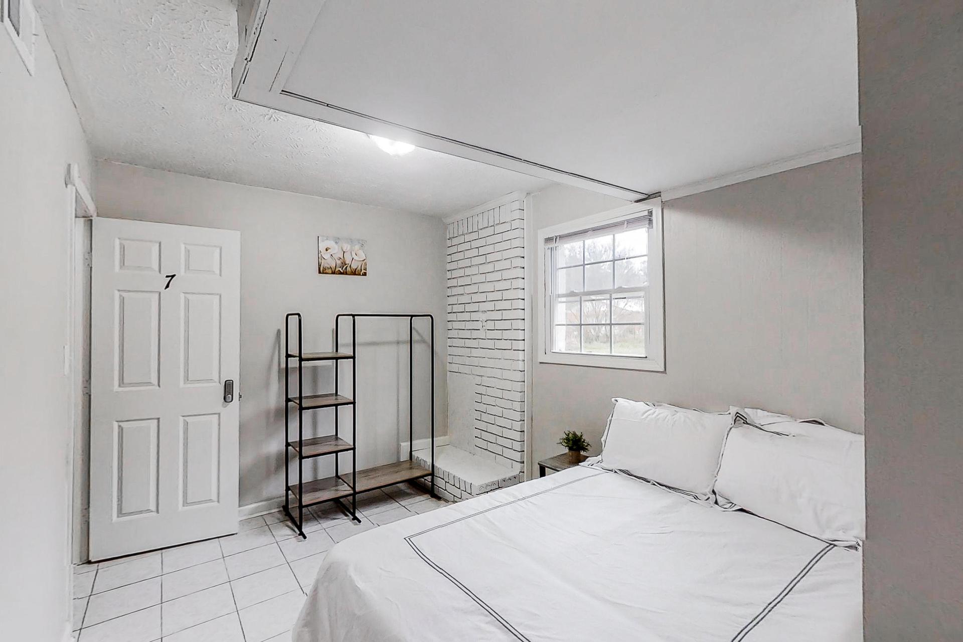 bedroom, detected: bed