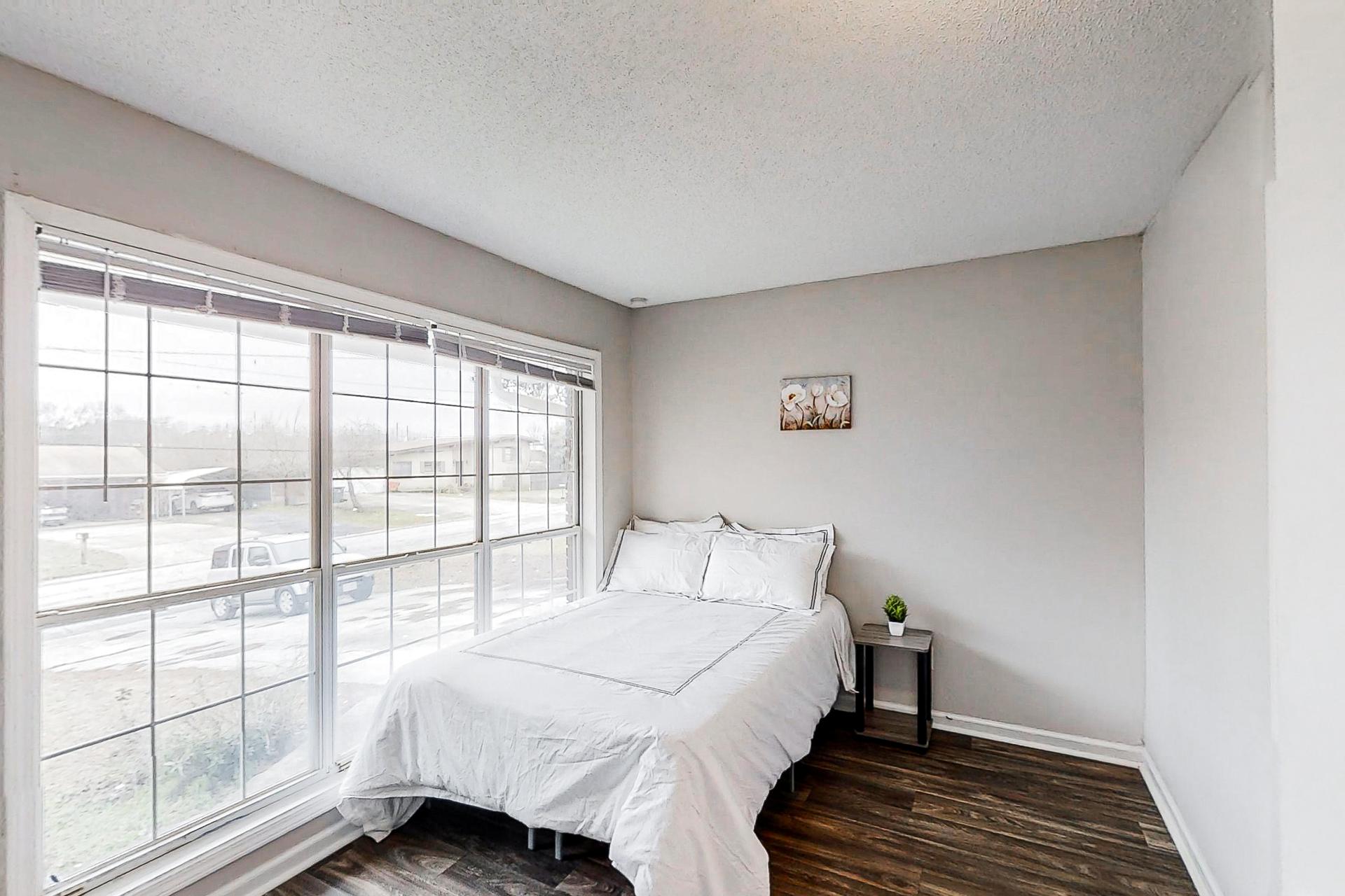 bedroom, detected: window blind, bed