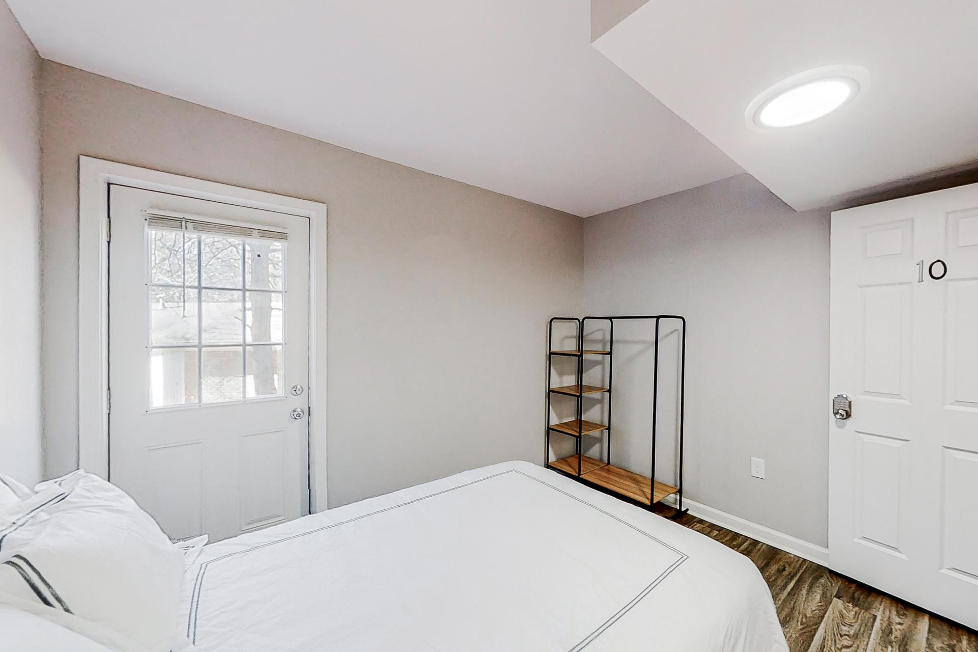 bedroom, detected: bed