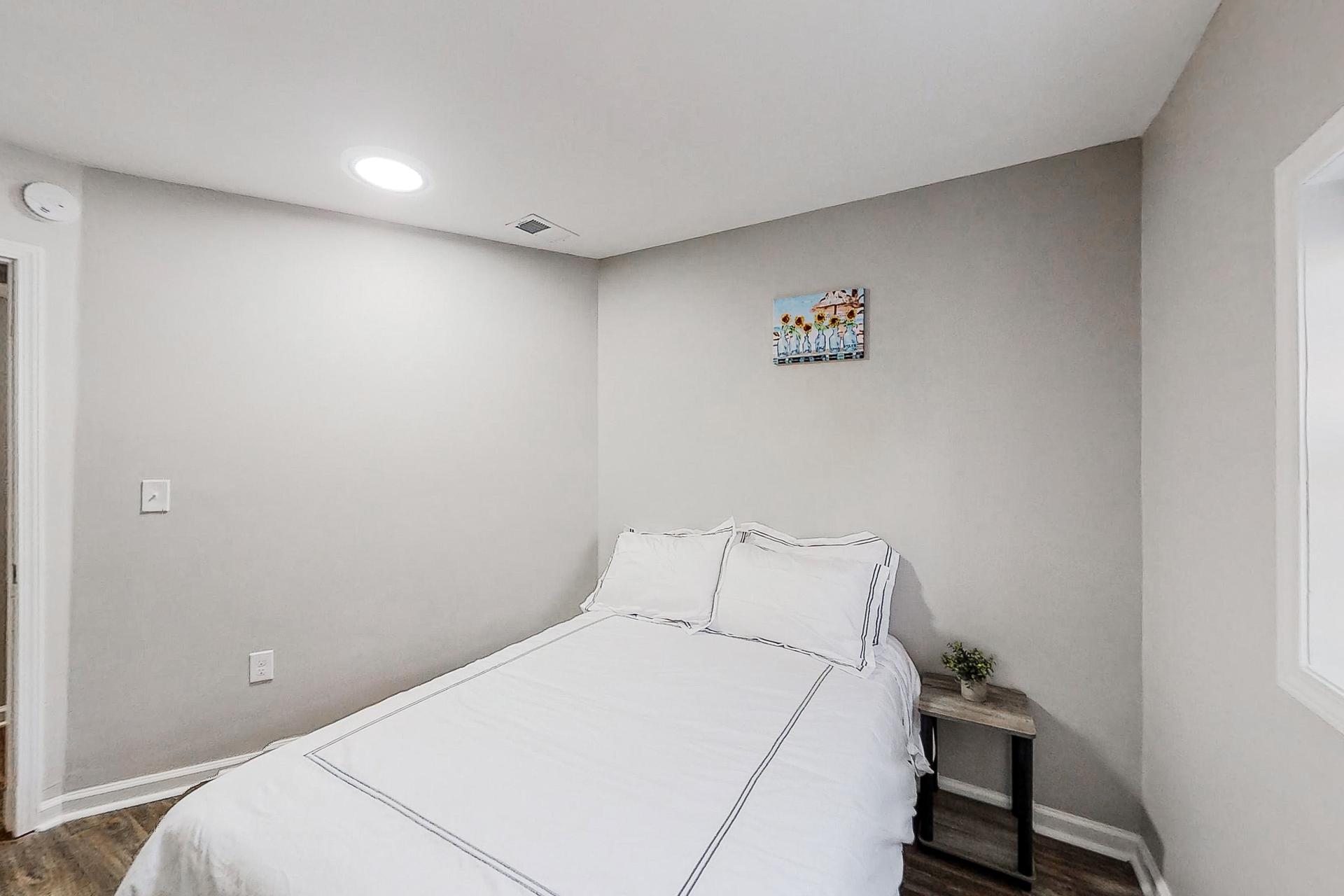 bedroom, detected: bed