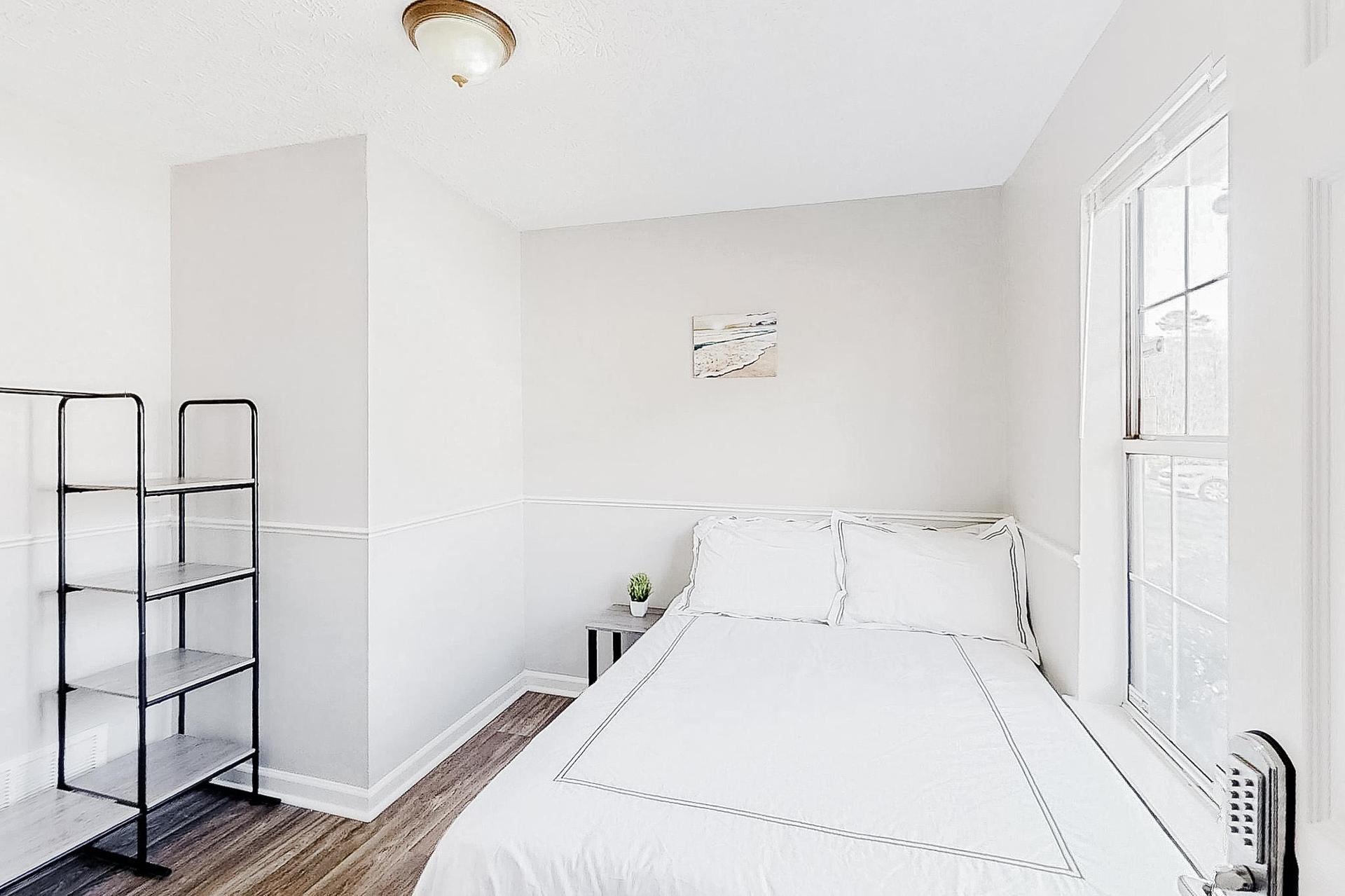 bedroom, detected: bed