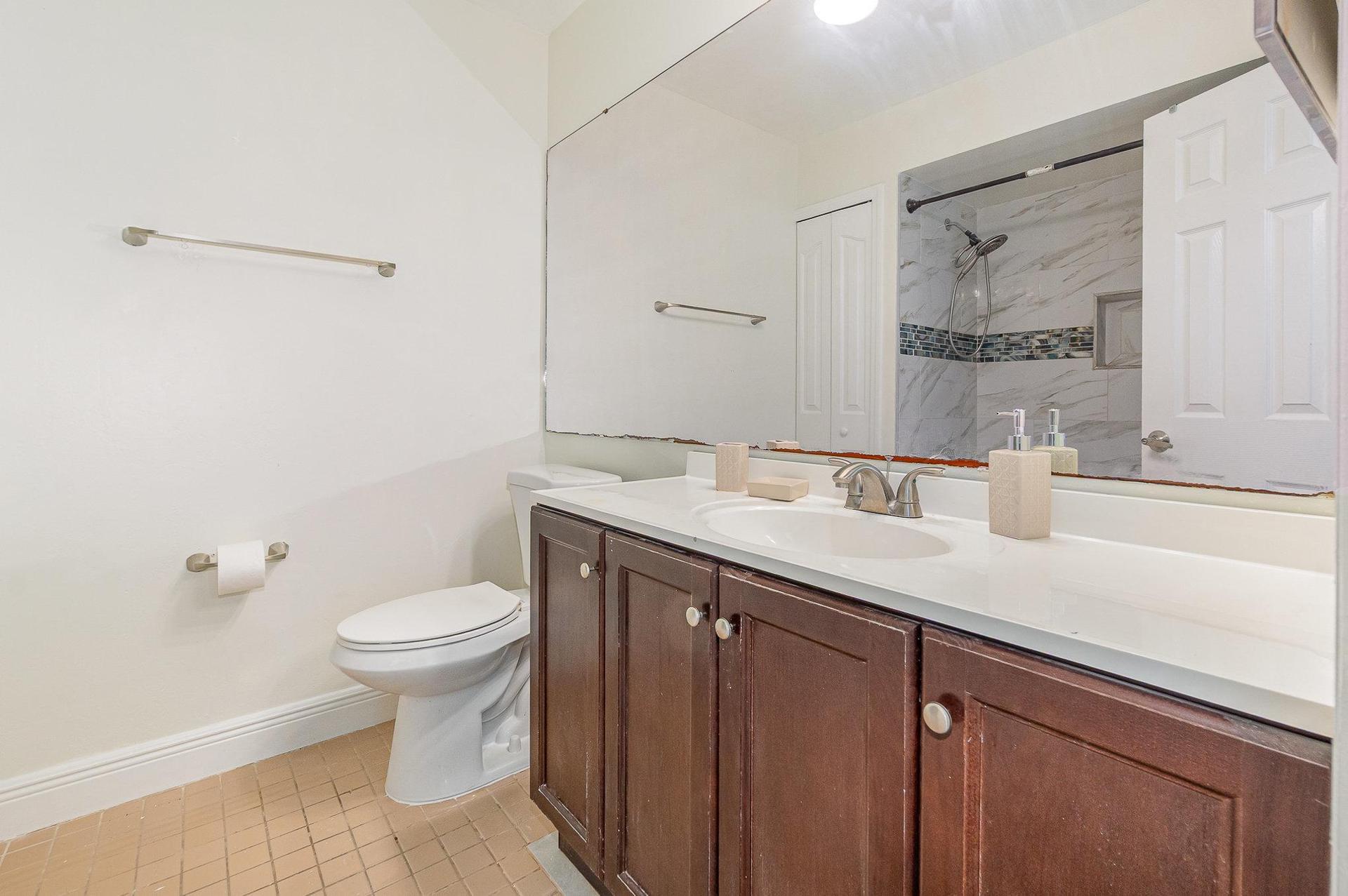 Full Private Bathroom for Room 4