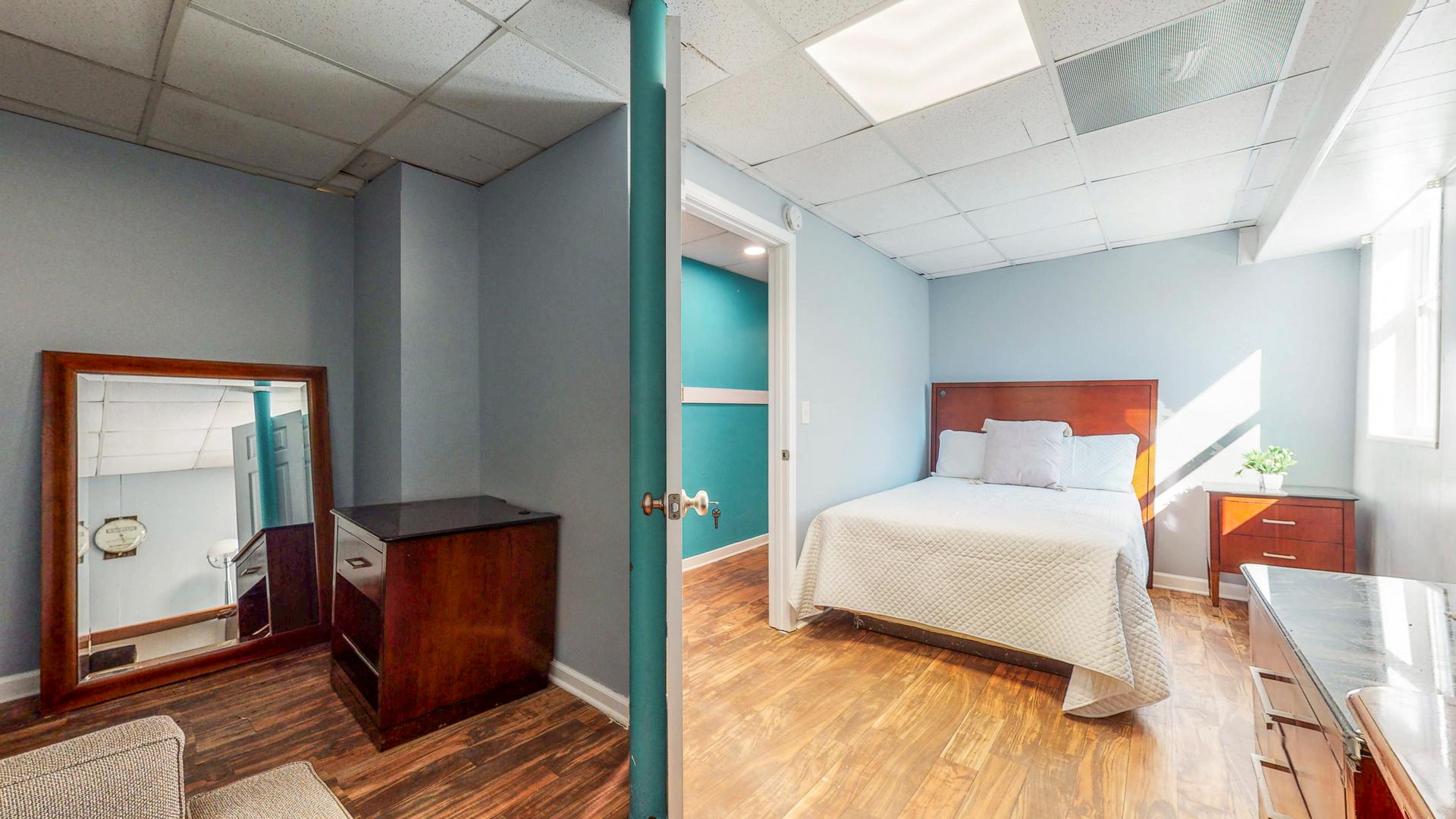 bedroom, detected:bed