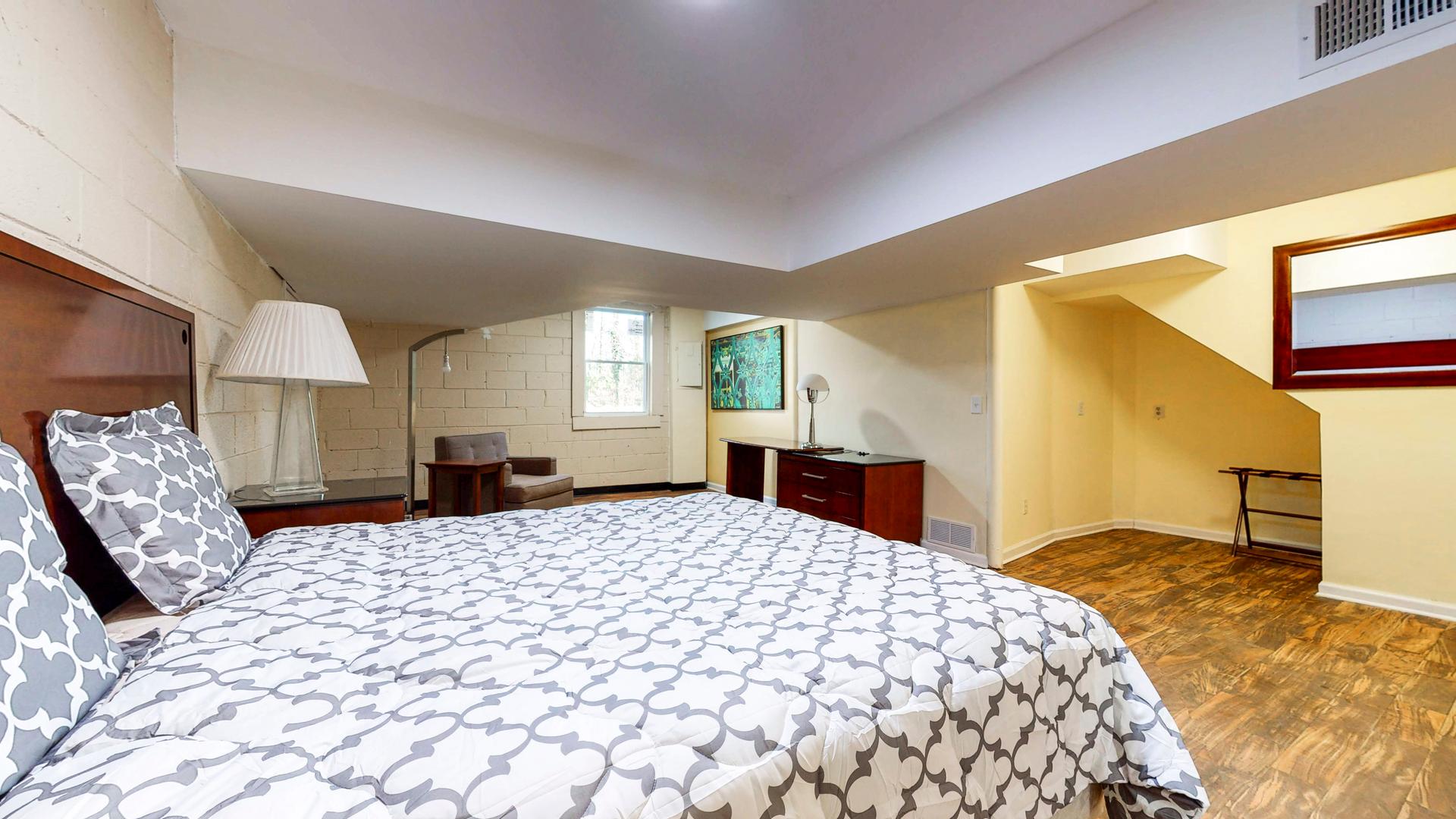 bedroom, detected:bed