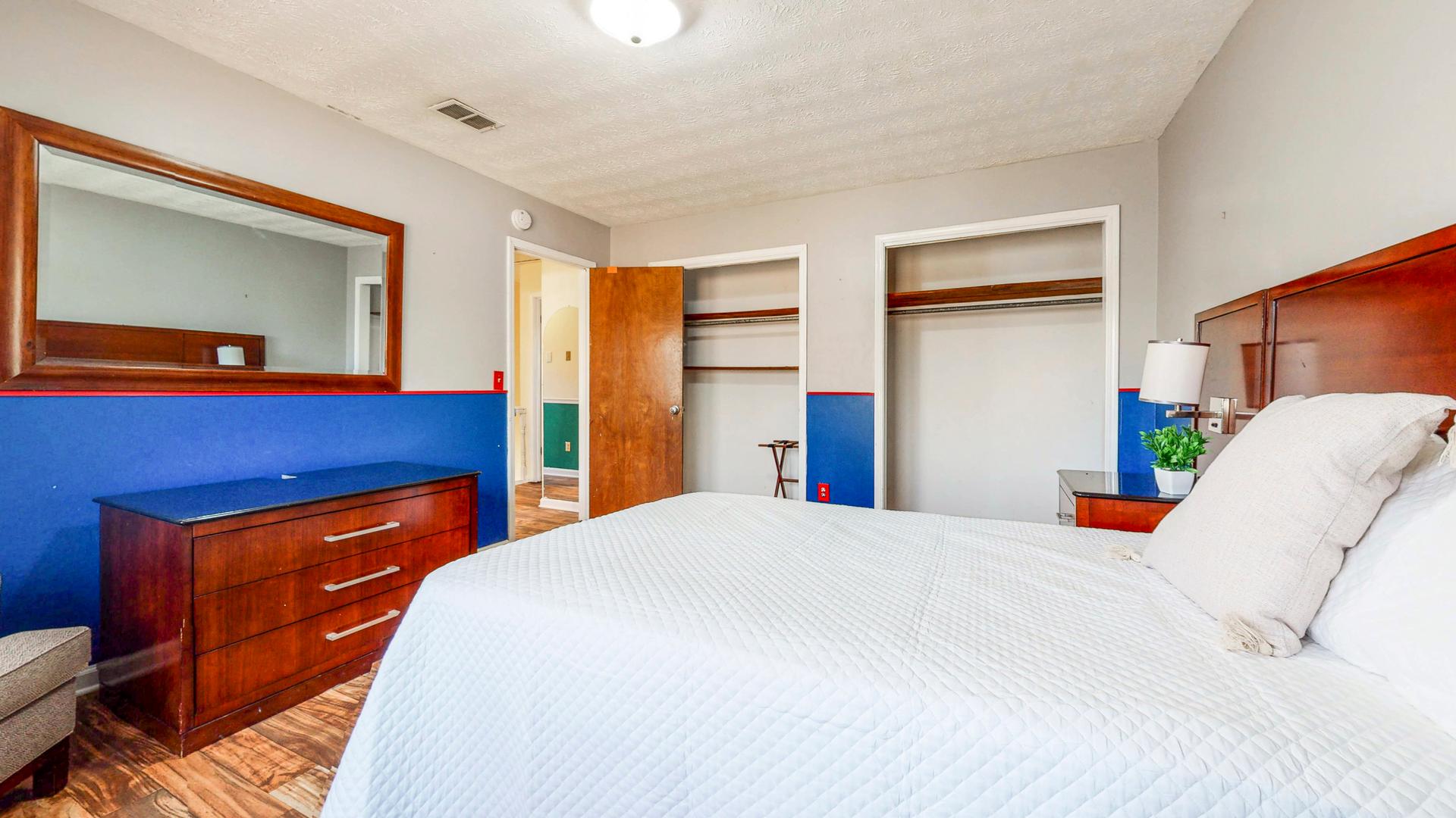 bedroom, detected:bed