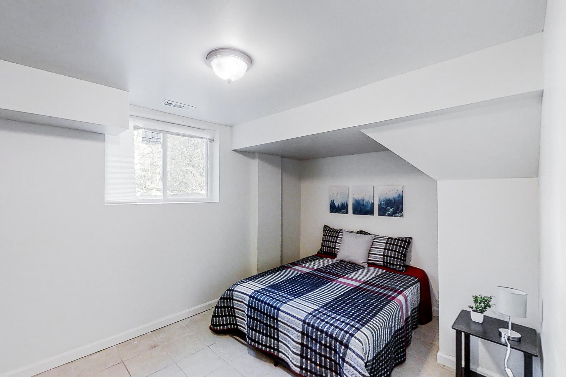 bedroom, detected: bed