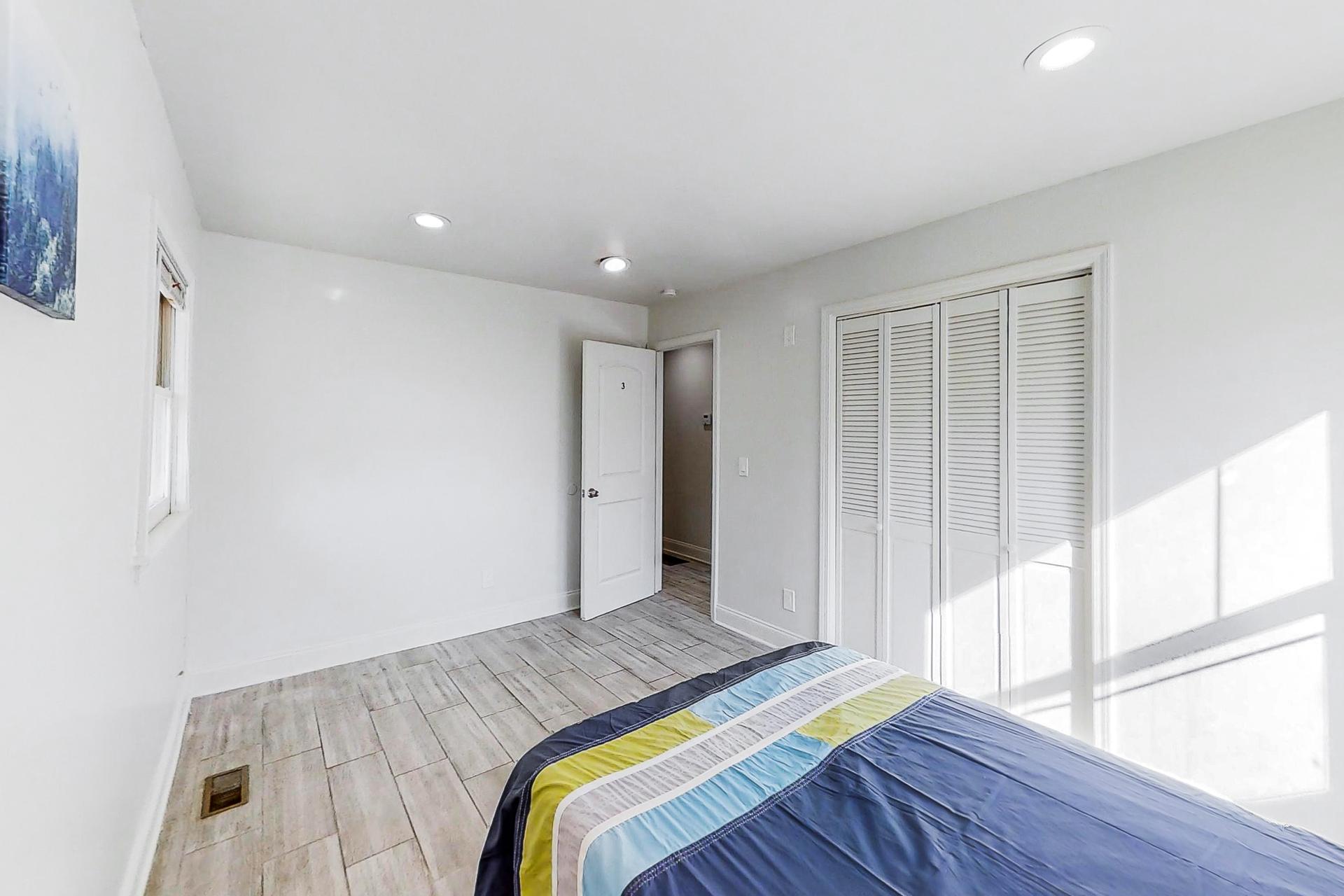 bedroom, detected: bed