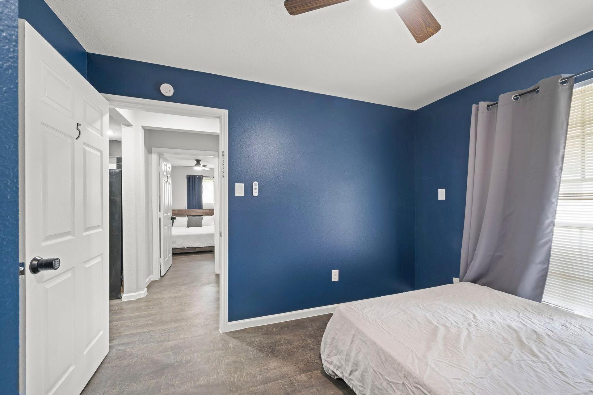 bedroom, detected:bed, window blind