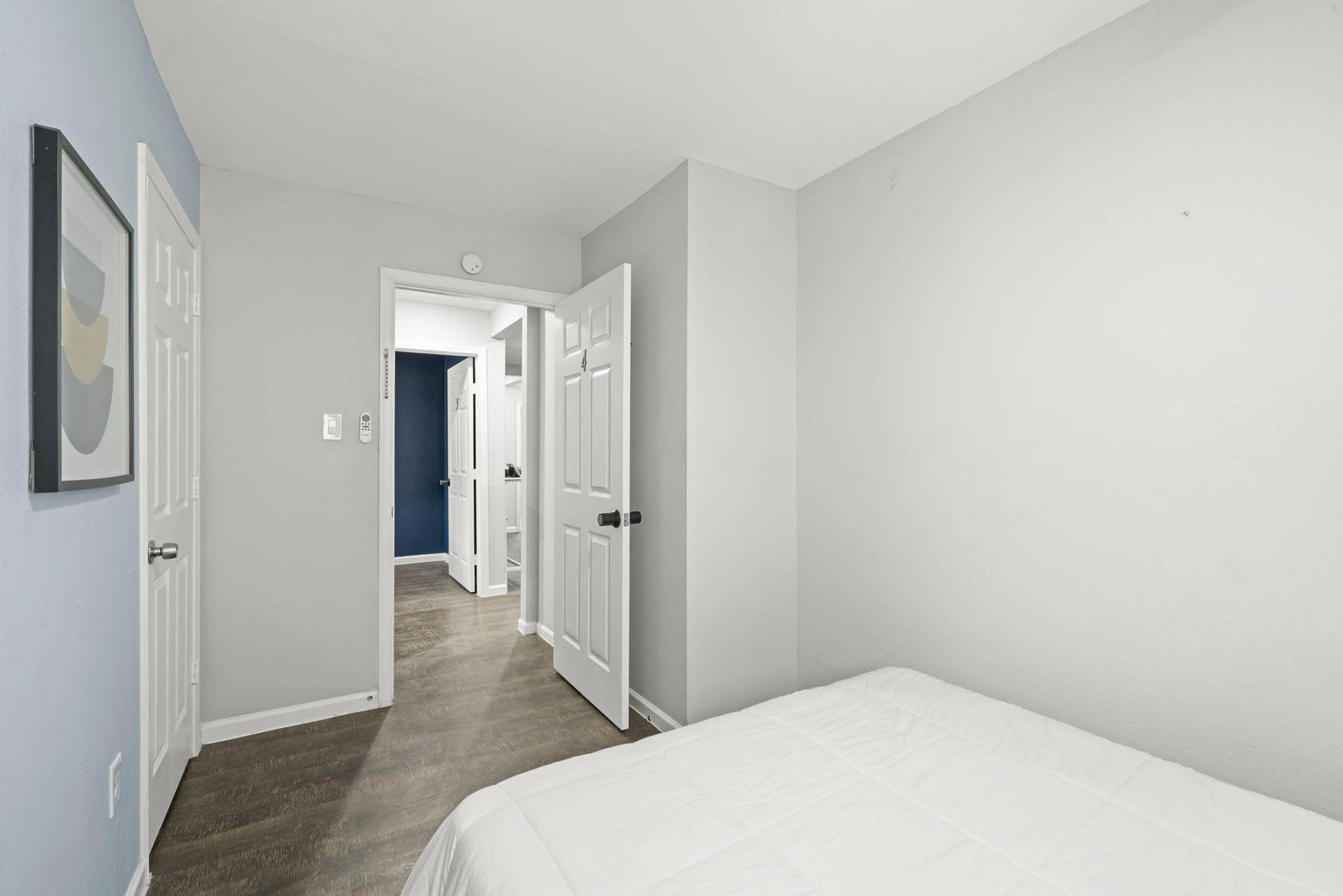 bedroom, detected:bed