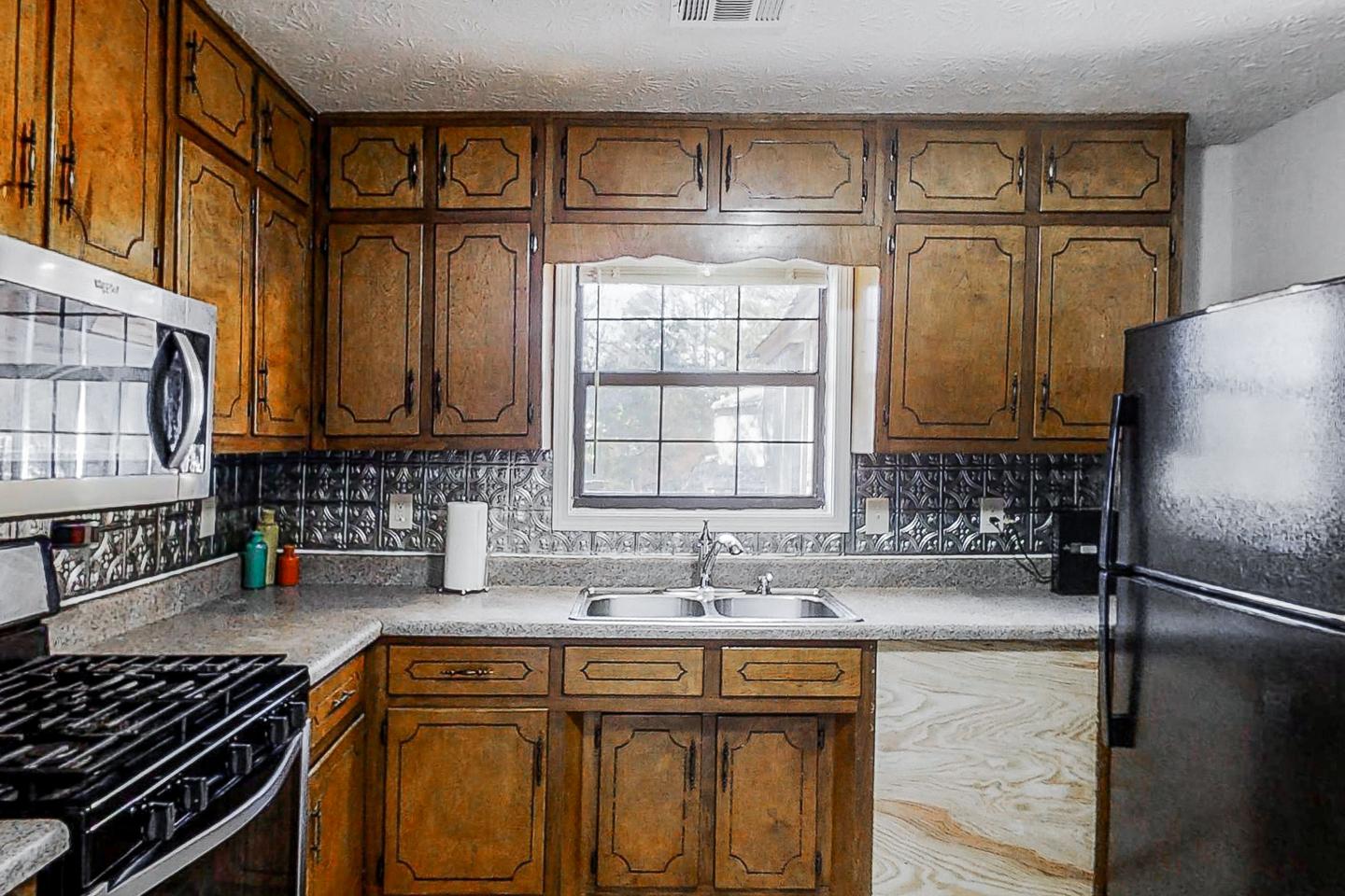 Common spaces including the kitchen