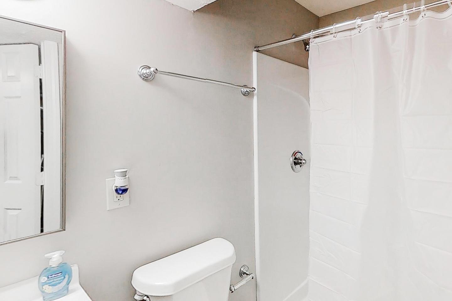 Bathroom(s)