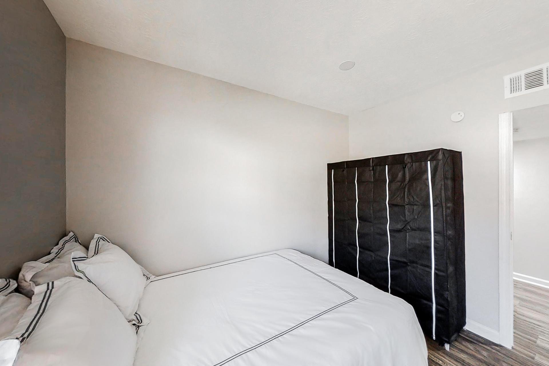 bedroom, detected: bed