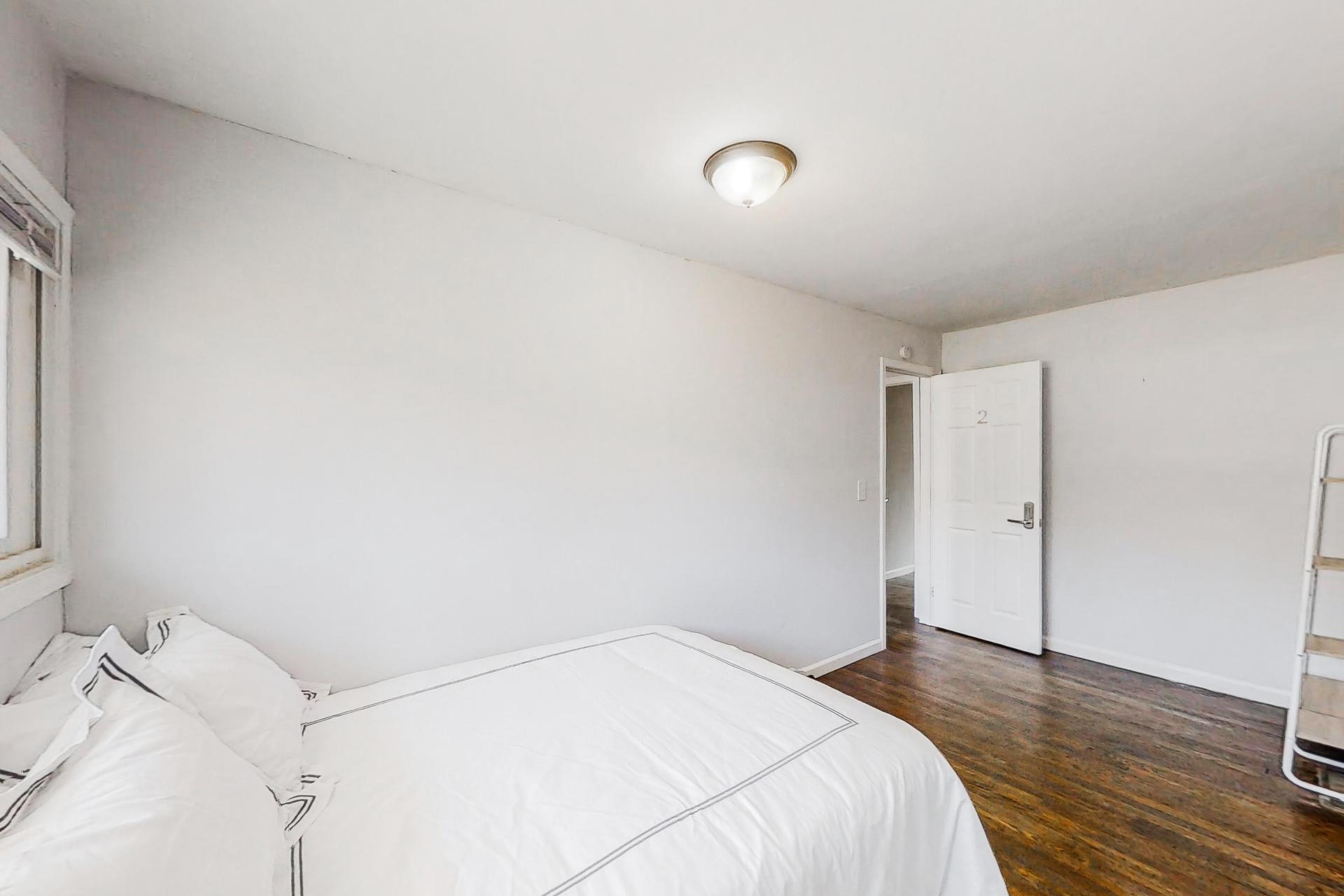 bedroom, detected: bed