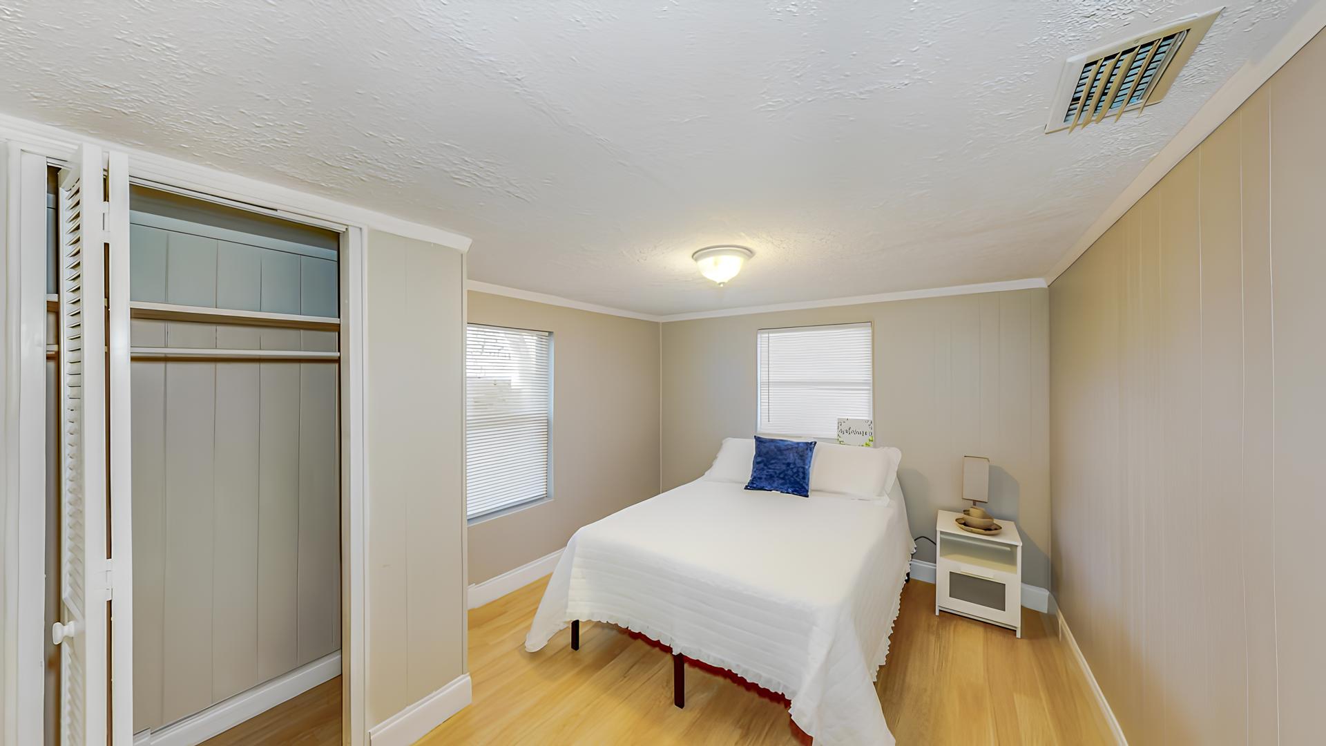 bedroom, detected: bed