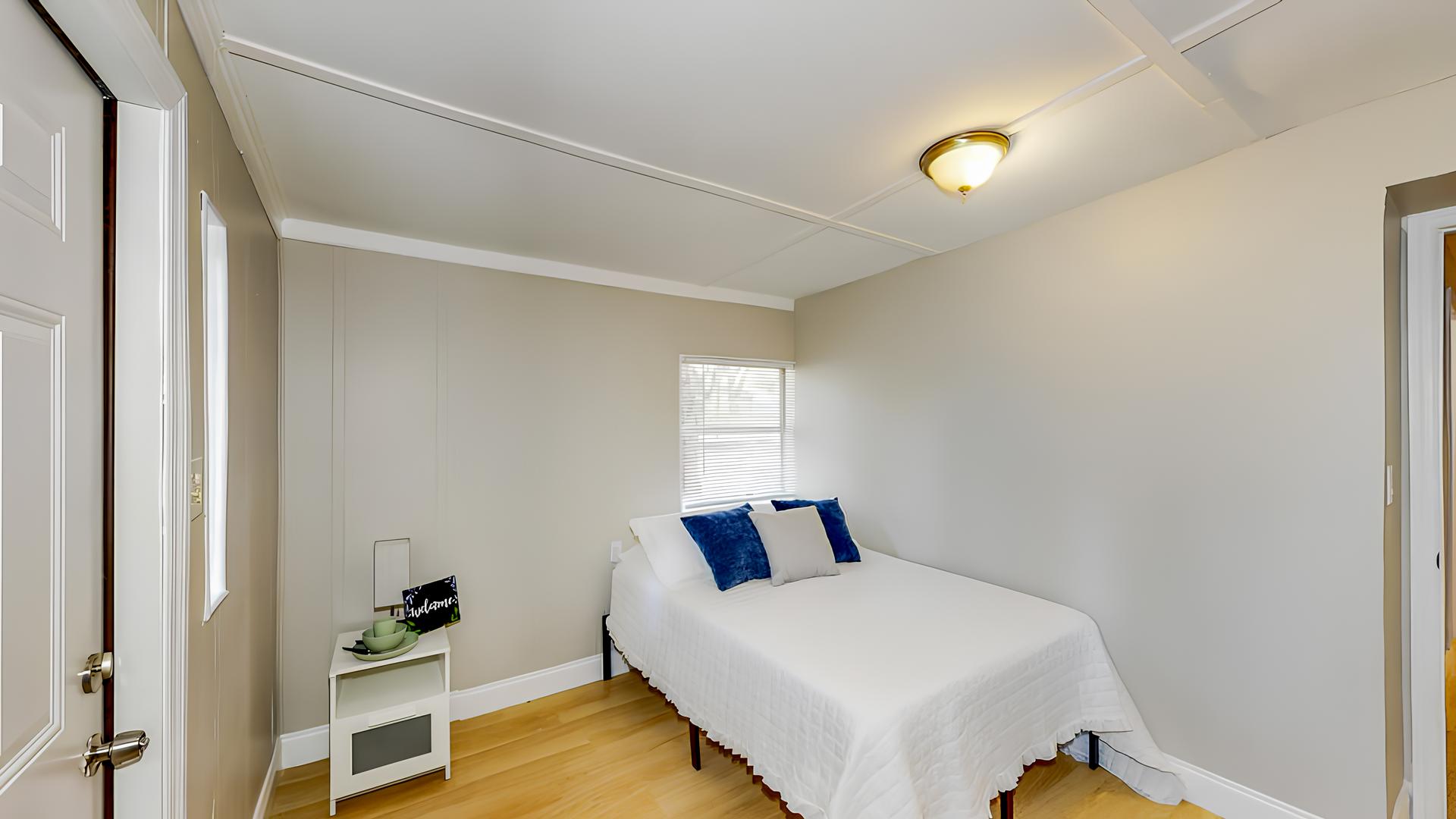 bedroom, detected: bed
