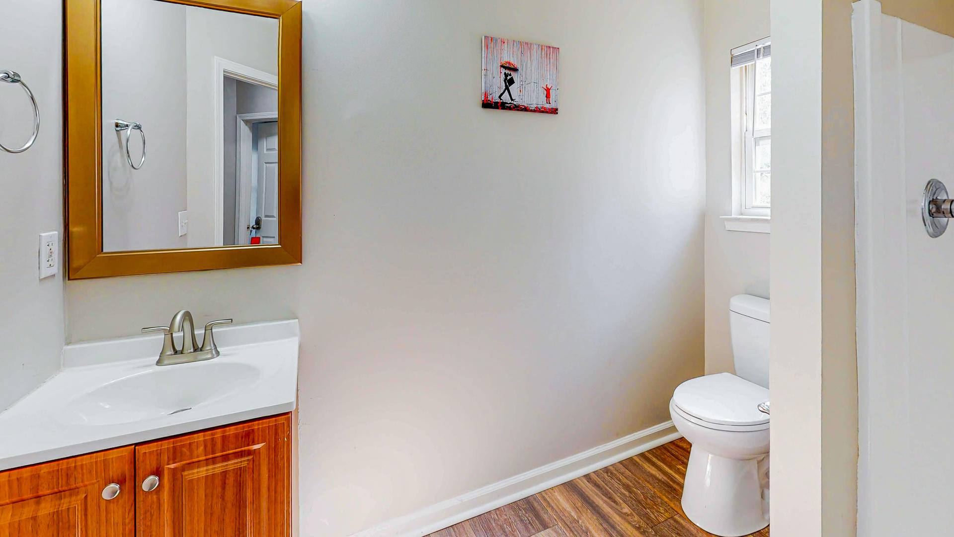 Bathroom(s)