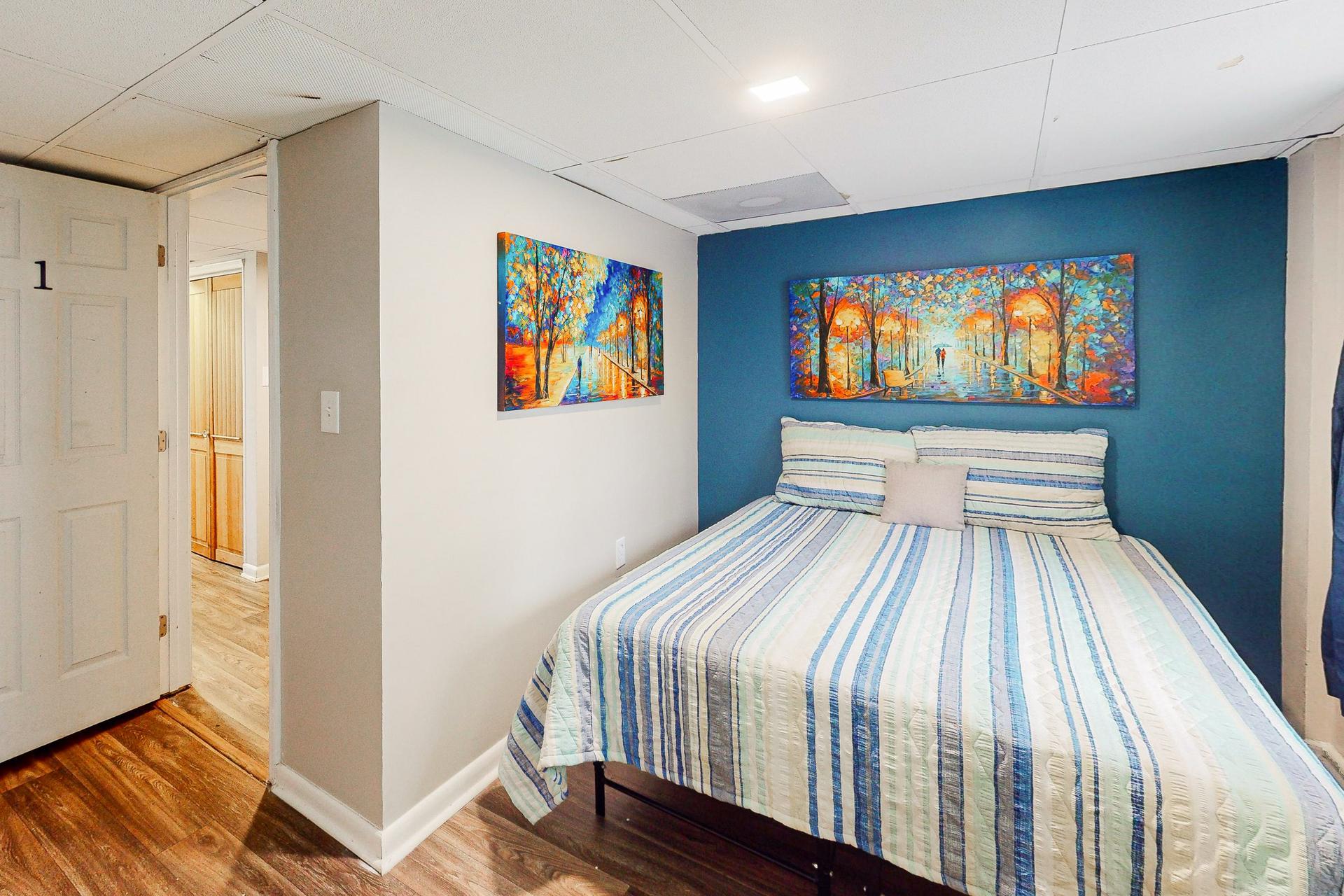 bedroom, detected:bed, ceiling fan