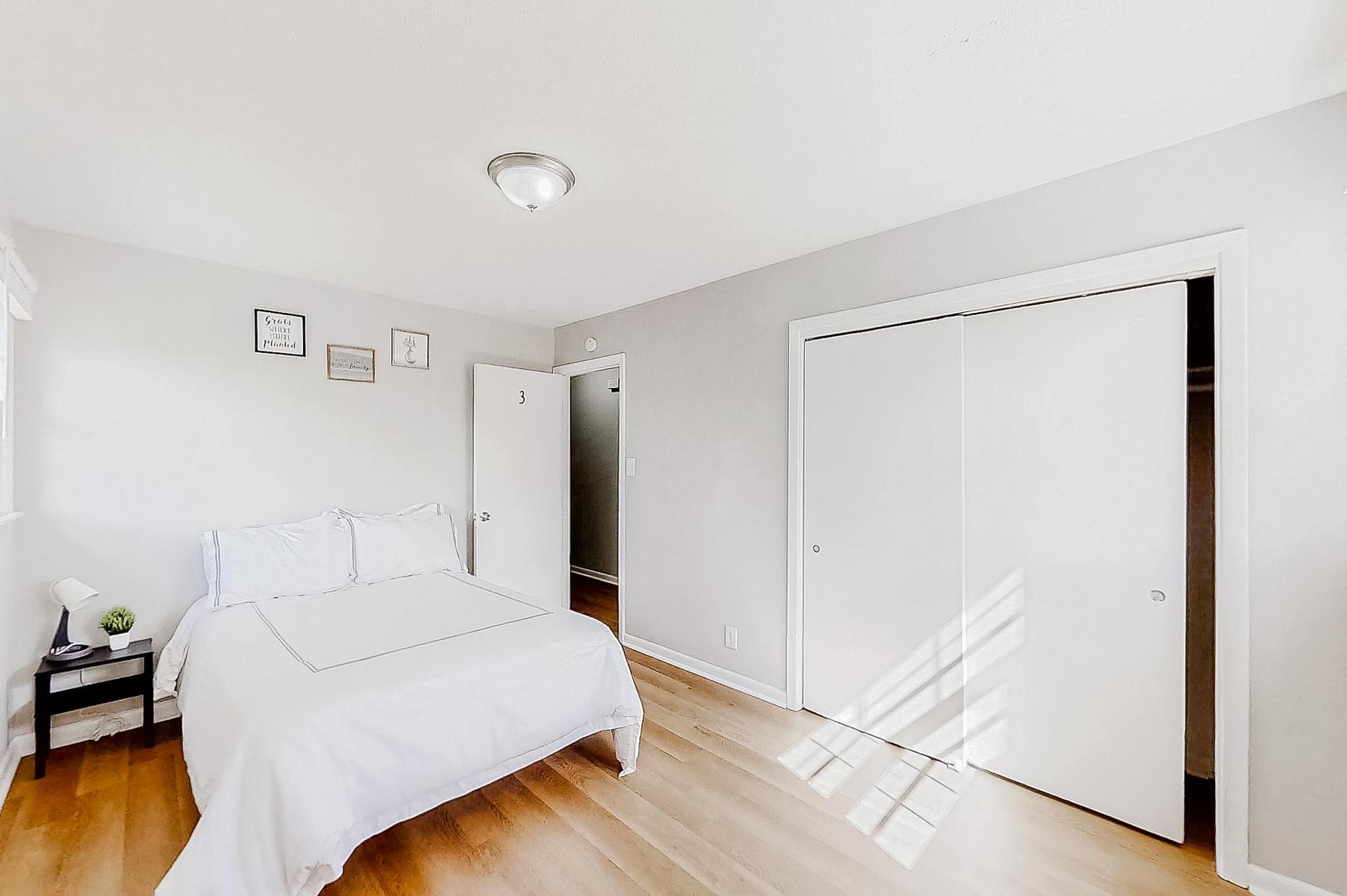 bedroom, detected: bed