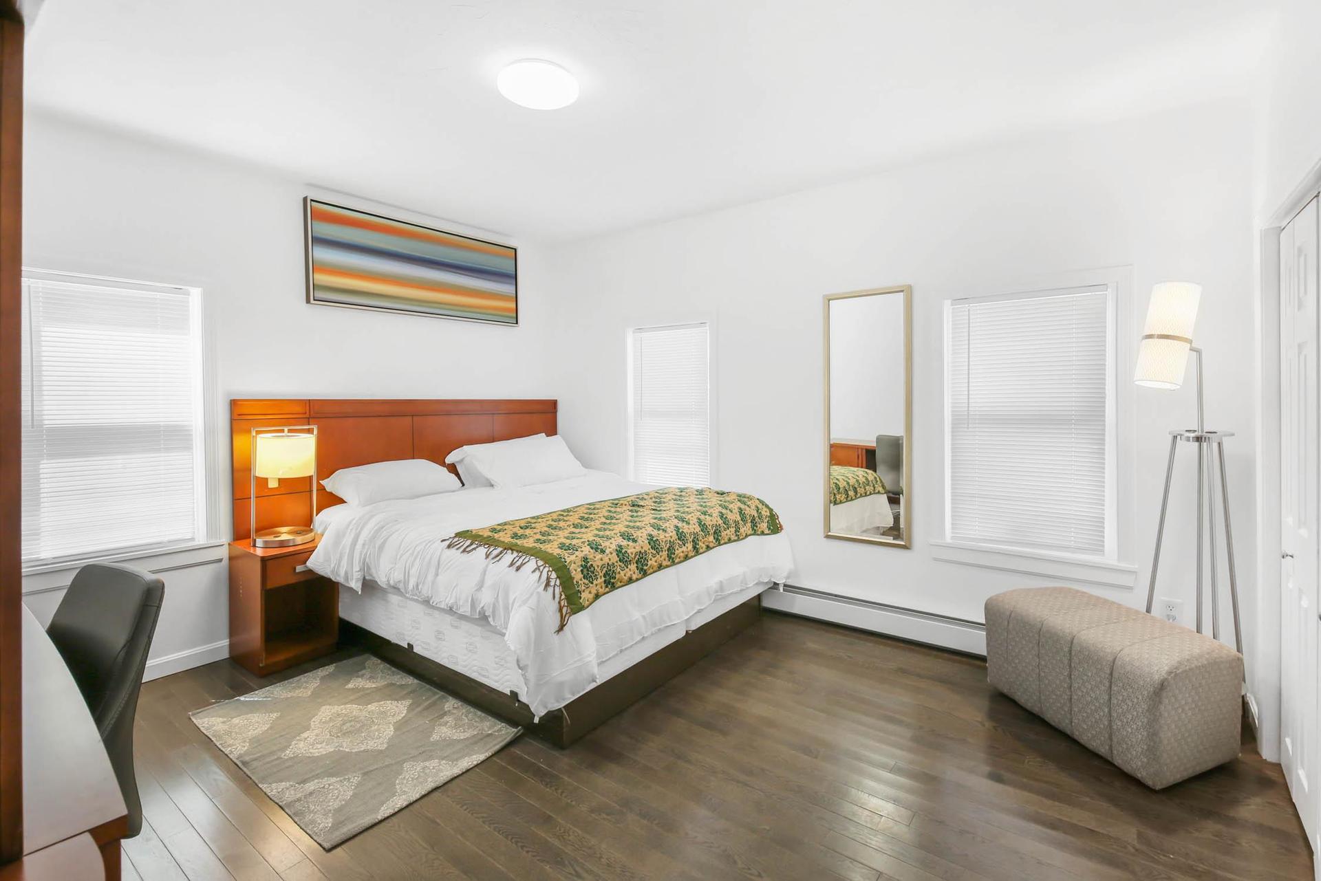 KING BED with GIGANTIC WORK SPACE