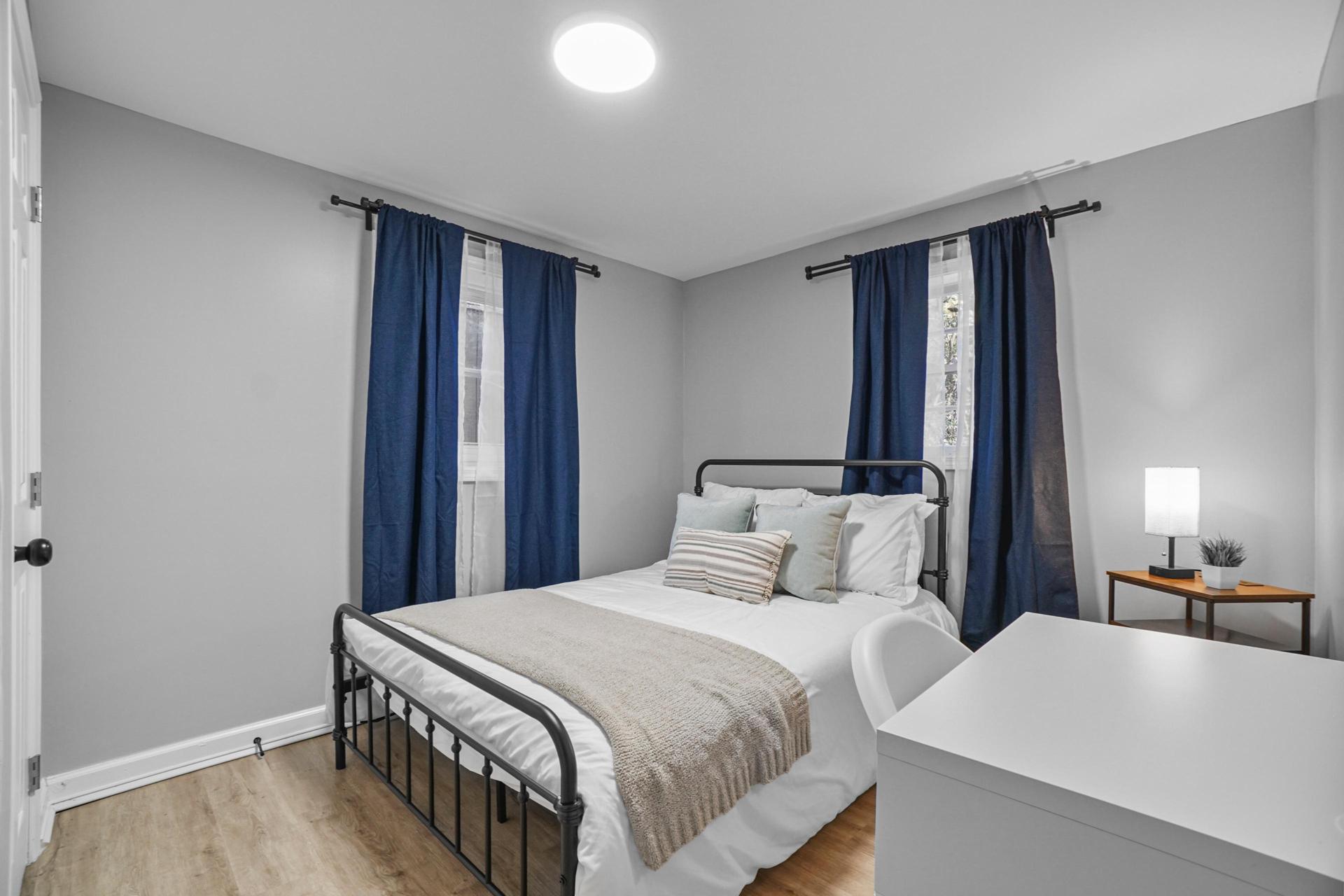 PadMates must bring their own bed linens.