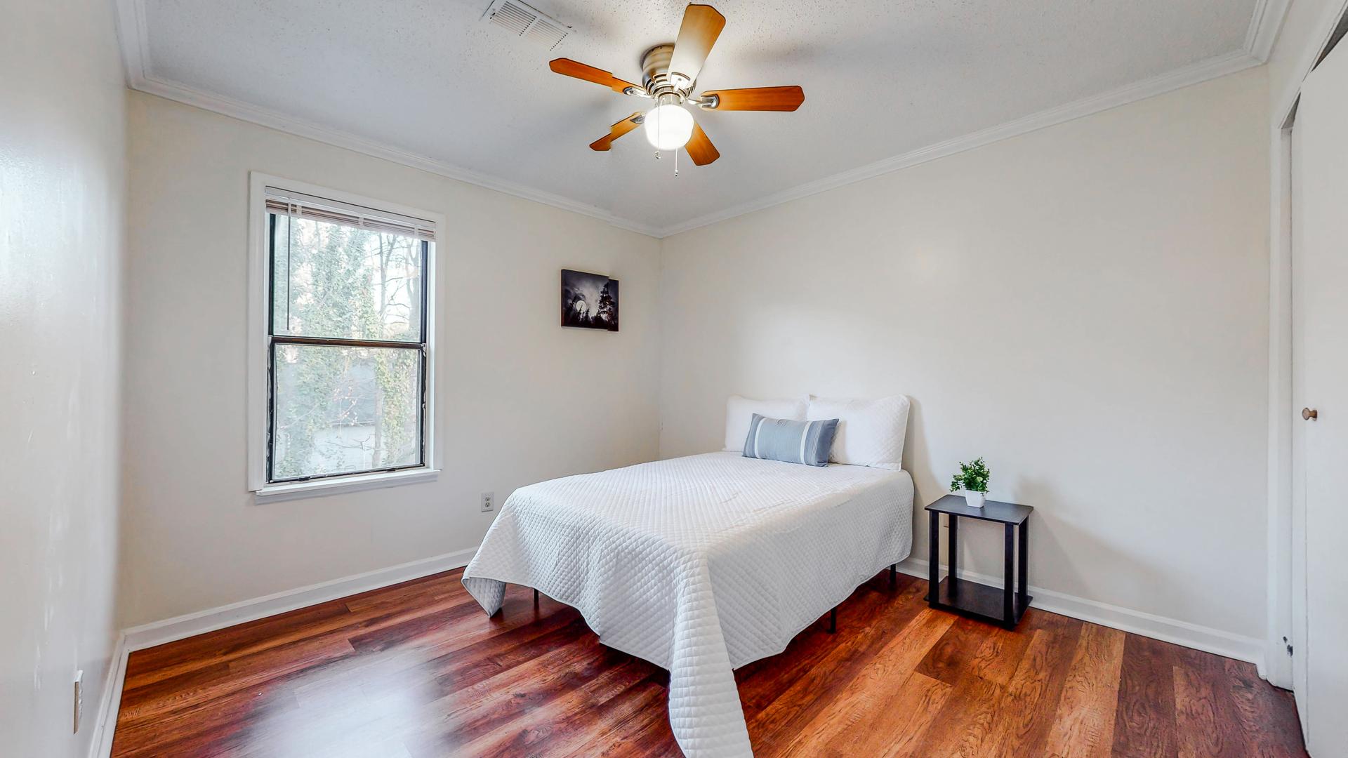 bedroom, detected: ceiling fan, window blind, bed