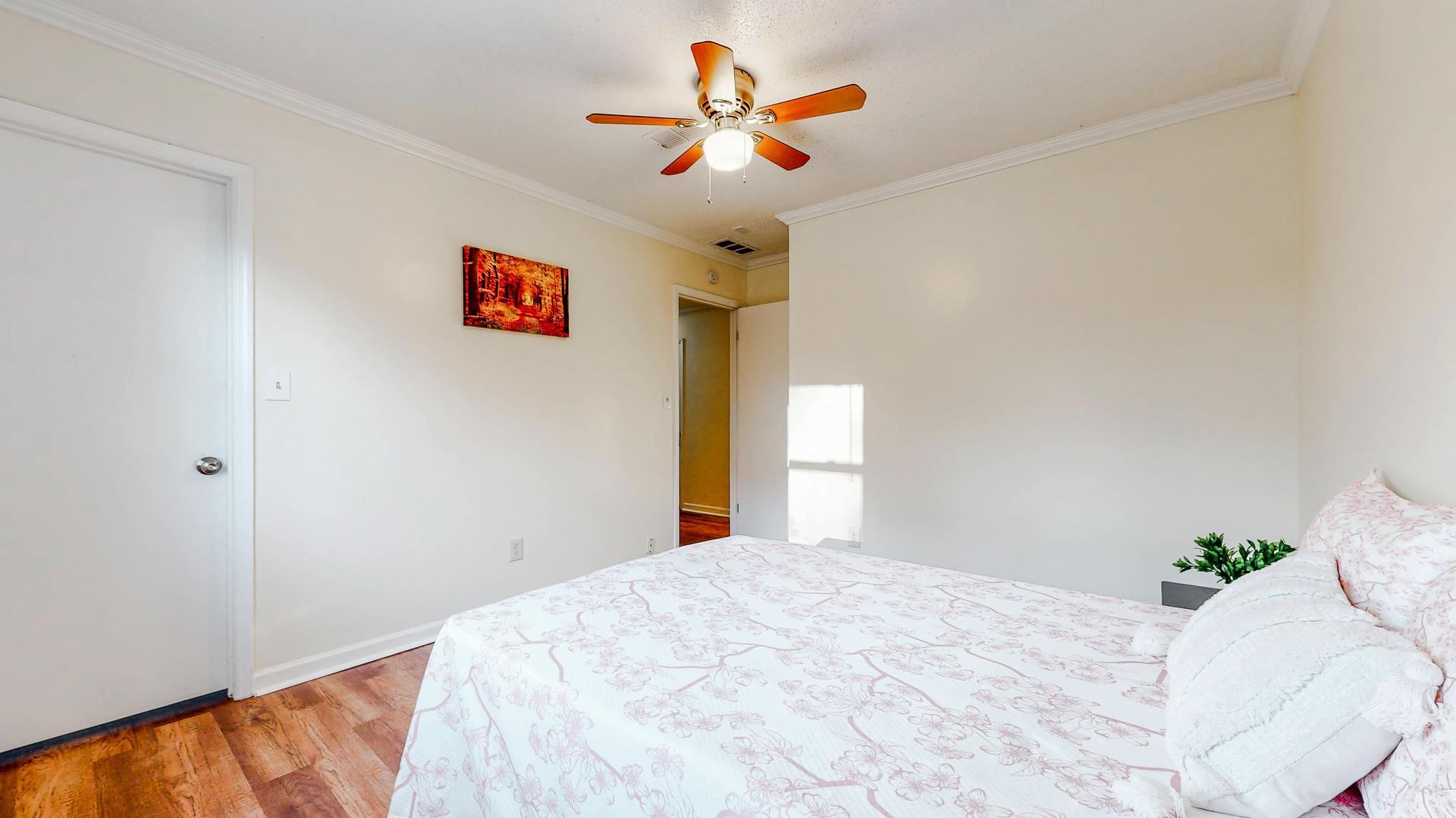 bedroom, detected: ceiling fan, bed, window blind