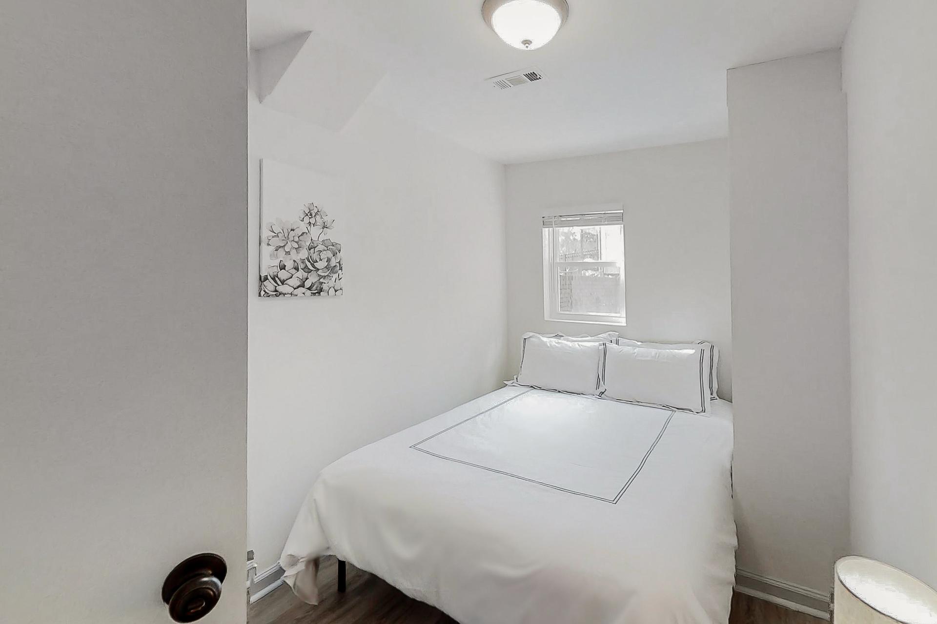 bedroom, detected: bed